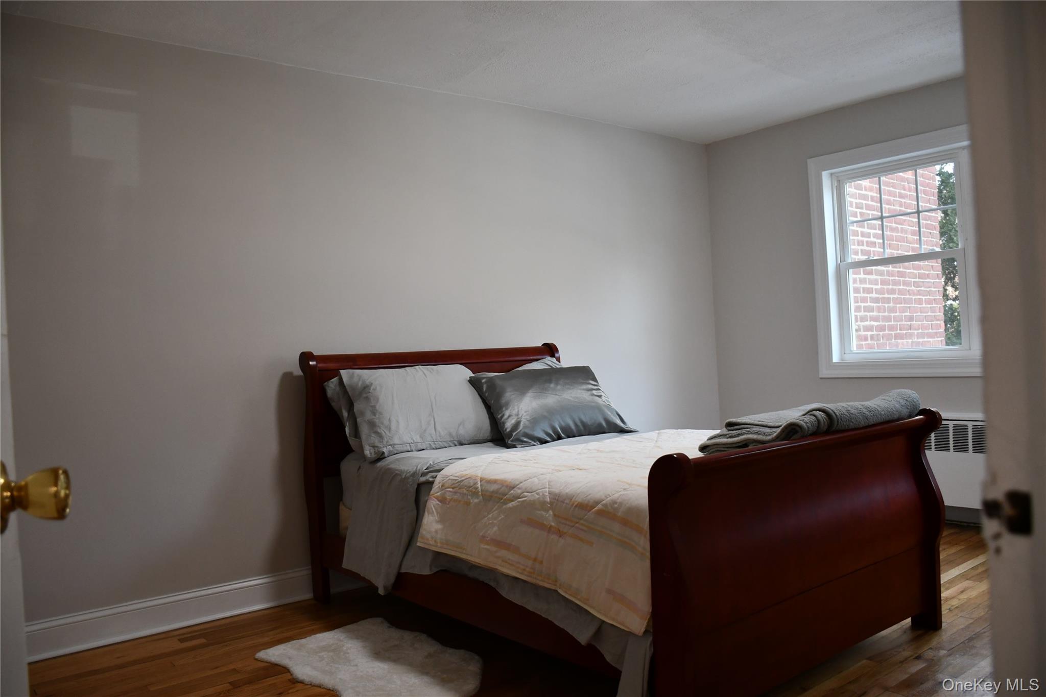 #19 photo, 224-38 Kingsbury Ave, Bayside , NY 11364