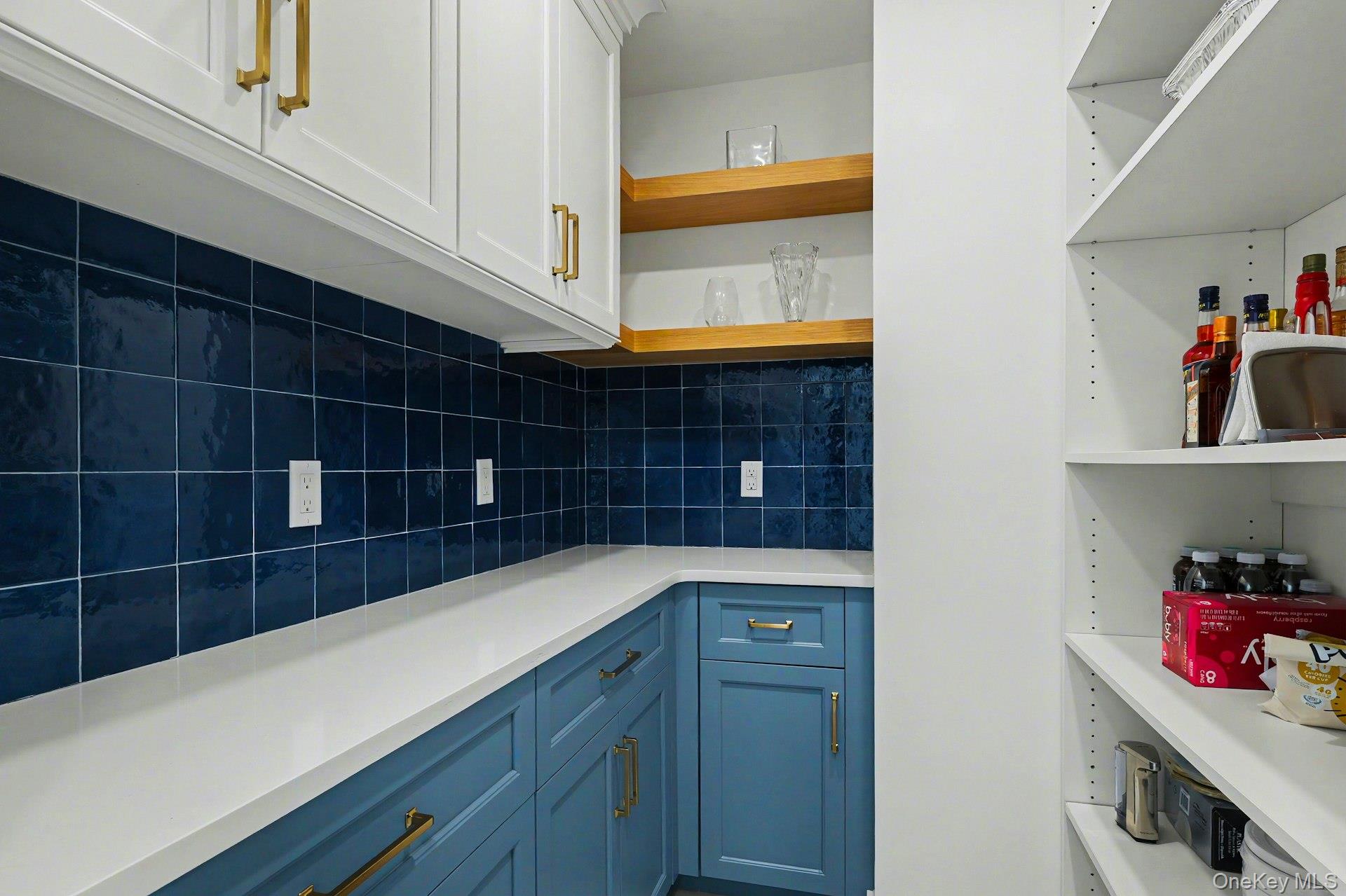 #13 photo, 923 Oceanfront, מחוז נסאו Long Beach , NY 11561