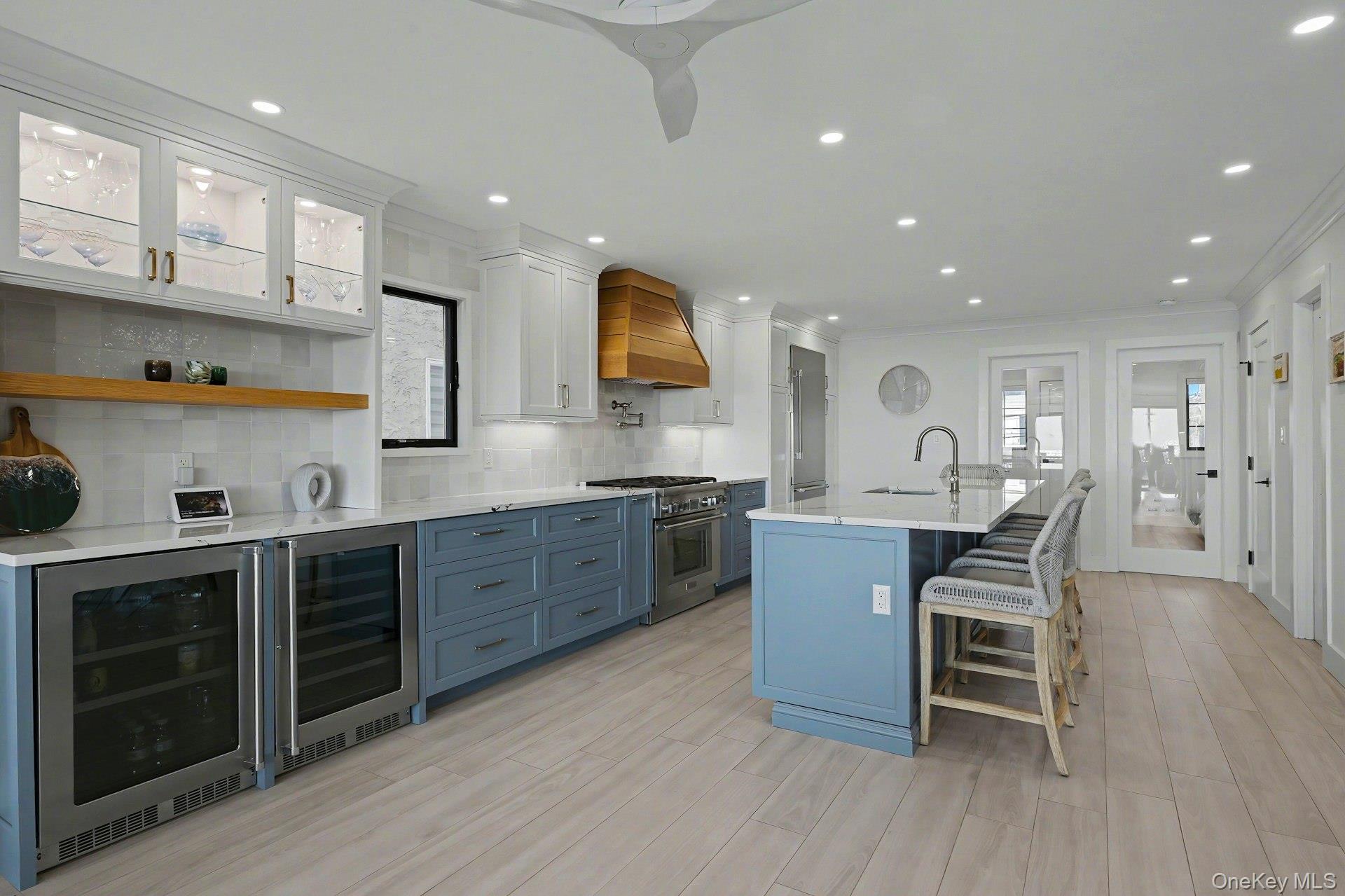 #6 photo, 923 Oceanfront, מחוז נסאו Long Beach , NY 11561