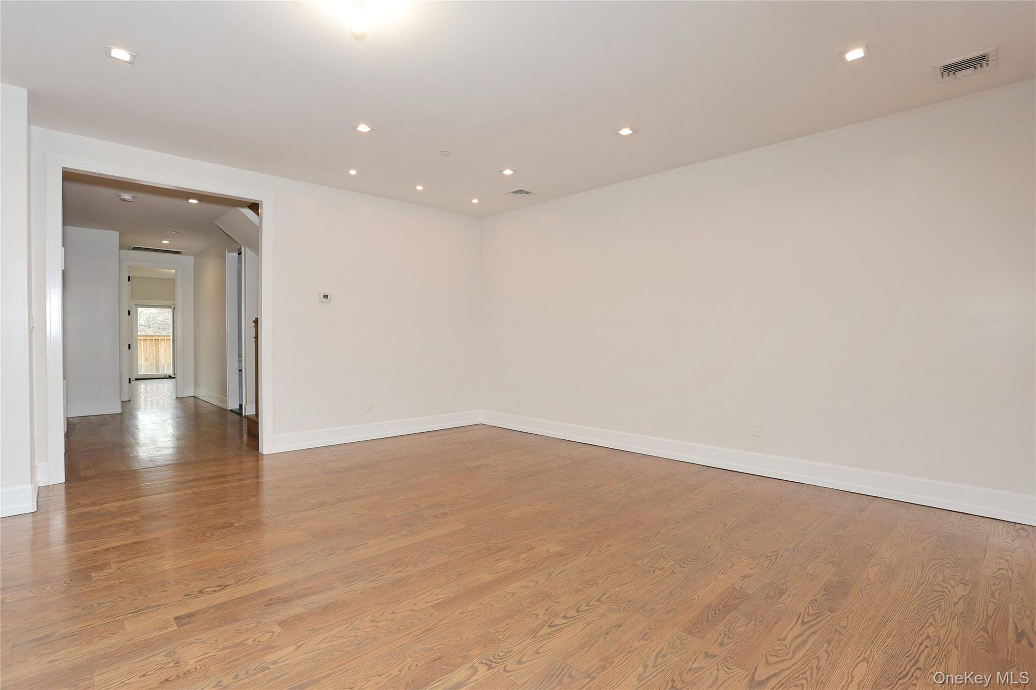 #10 photo, 8 Neil Road, Spring Valley , NY 10977