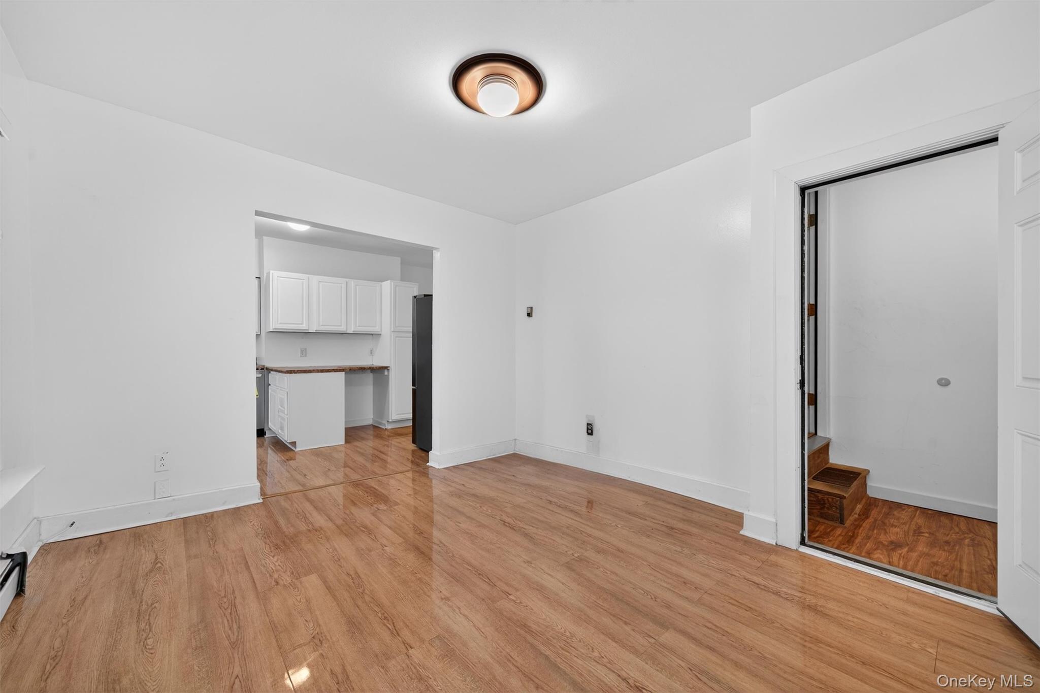 #9 photo, 35 East Avenue, 纽约州 Middletown , NY 10940