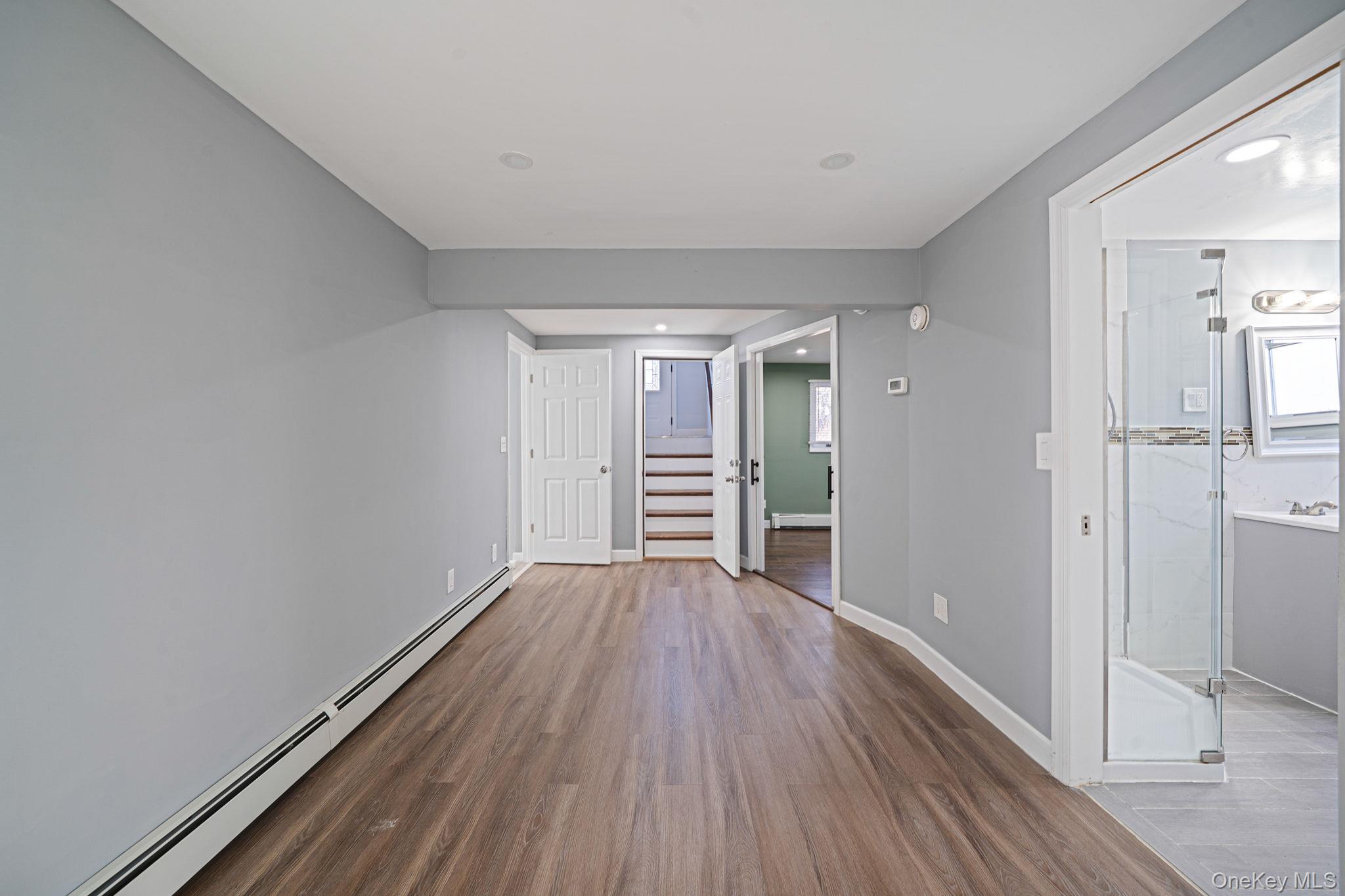 #18 photo, 204 Grove Street, Саффолк ‖ Port Jefferson Station , NY 11776