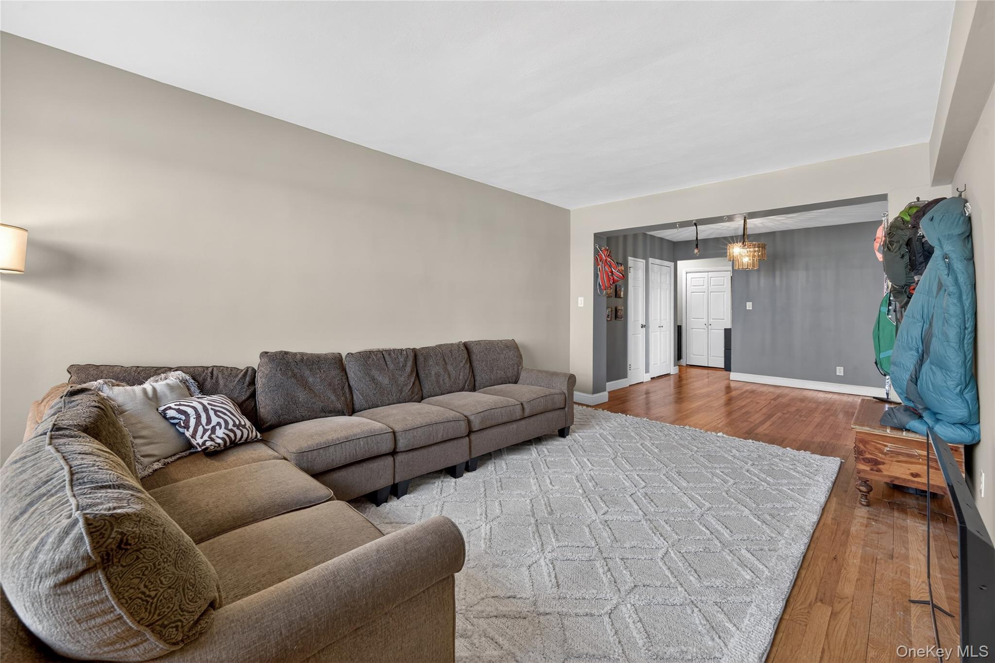 #16 photo, 142-21 26th Street, 플러싱 Flushing , NY 11354