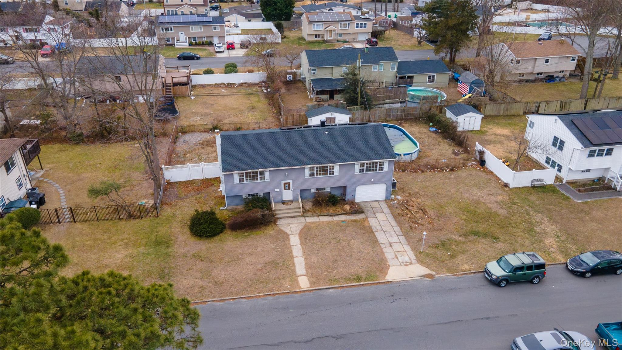 #18 photo, 6 Oxford Street, Islip , NY 11751