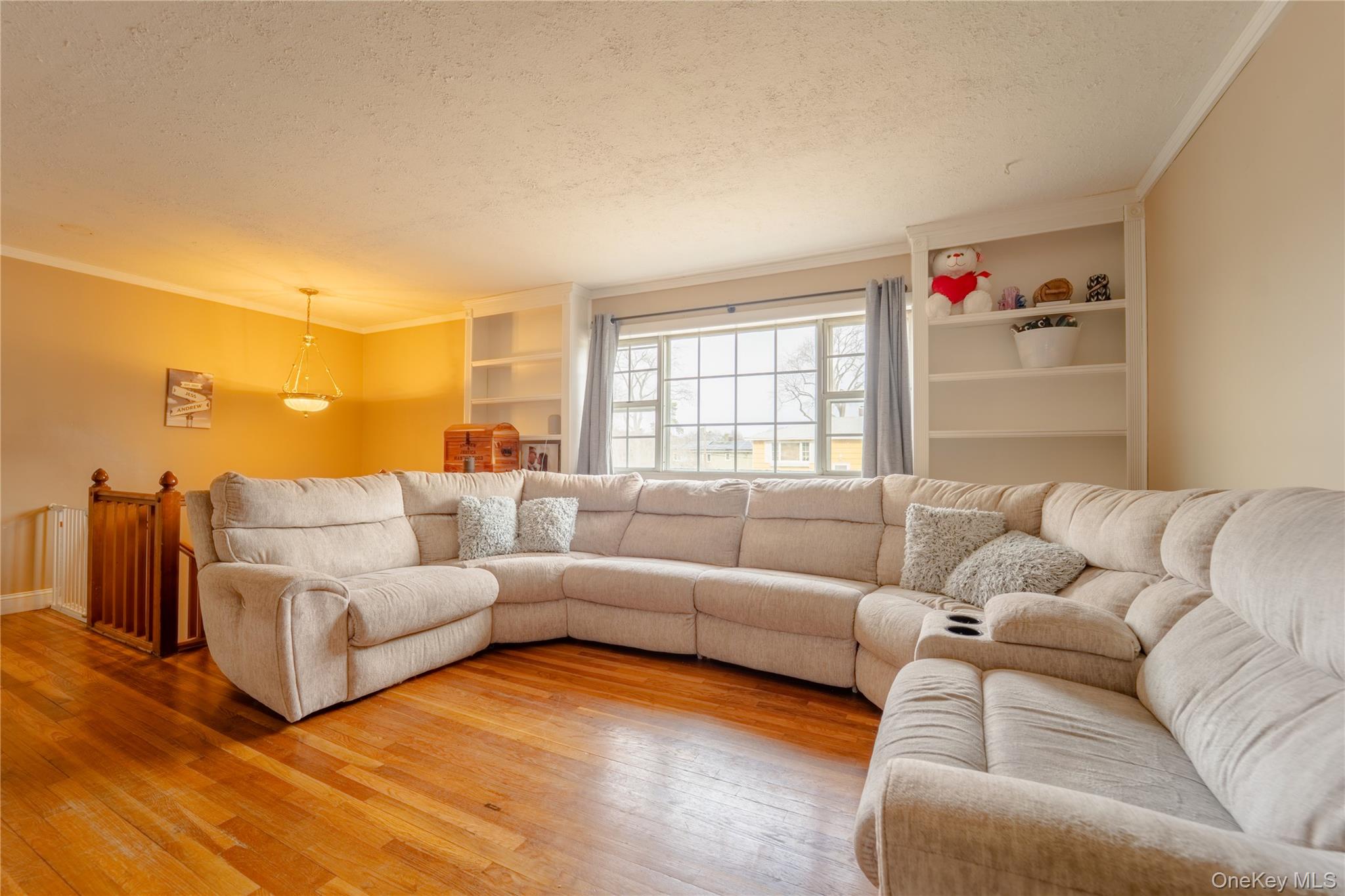 #3 photo, 6 Oxford Street, מחוז סאפוק Islip , NY 11751