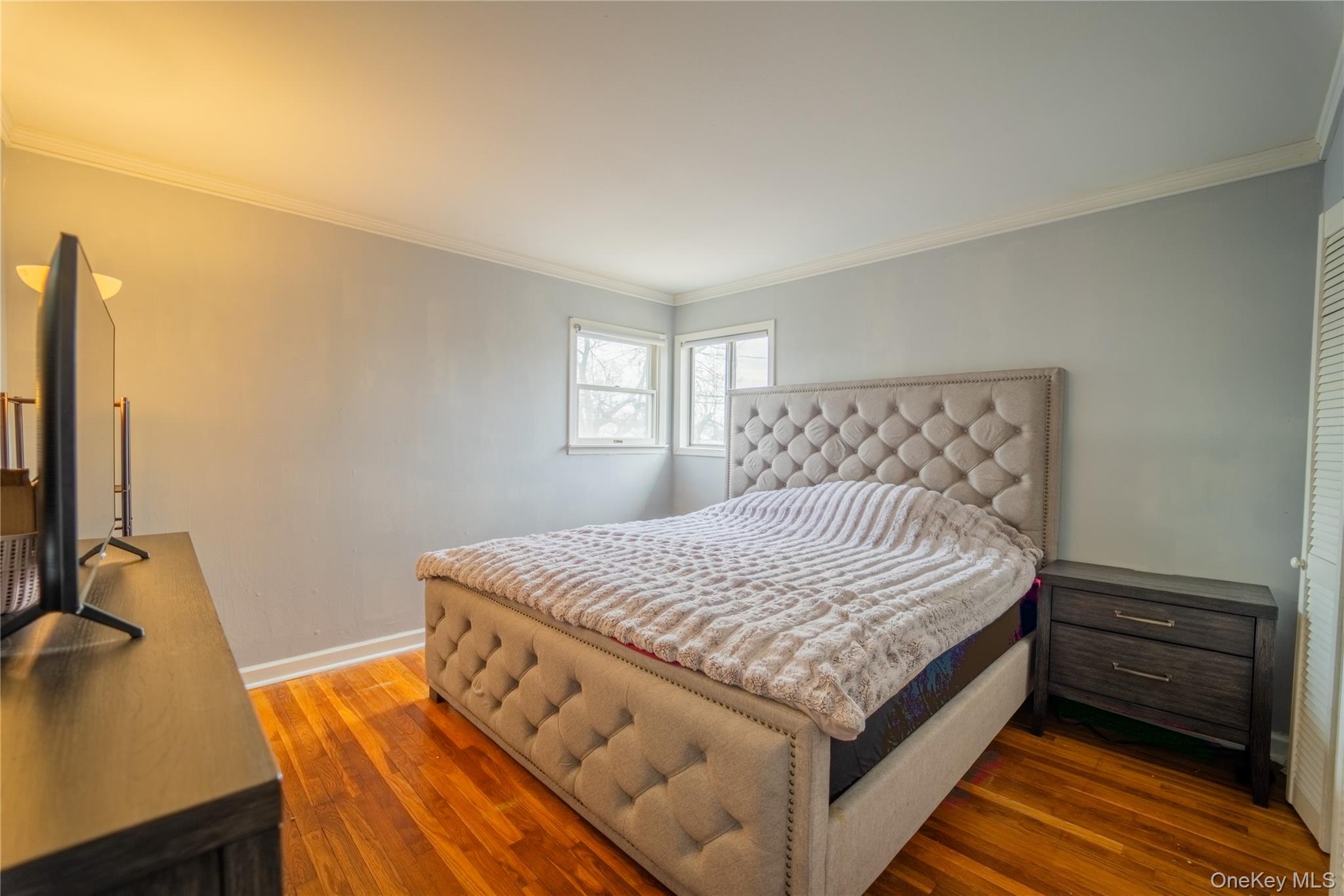 #9 photo, 6 Oxford Street, Islip , NY 11751