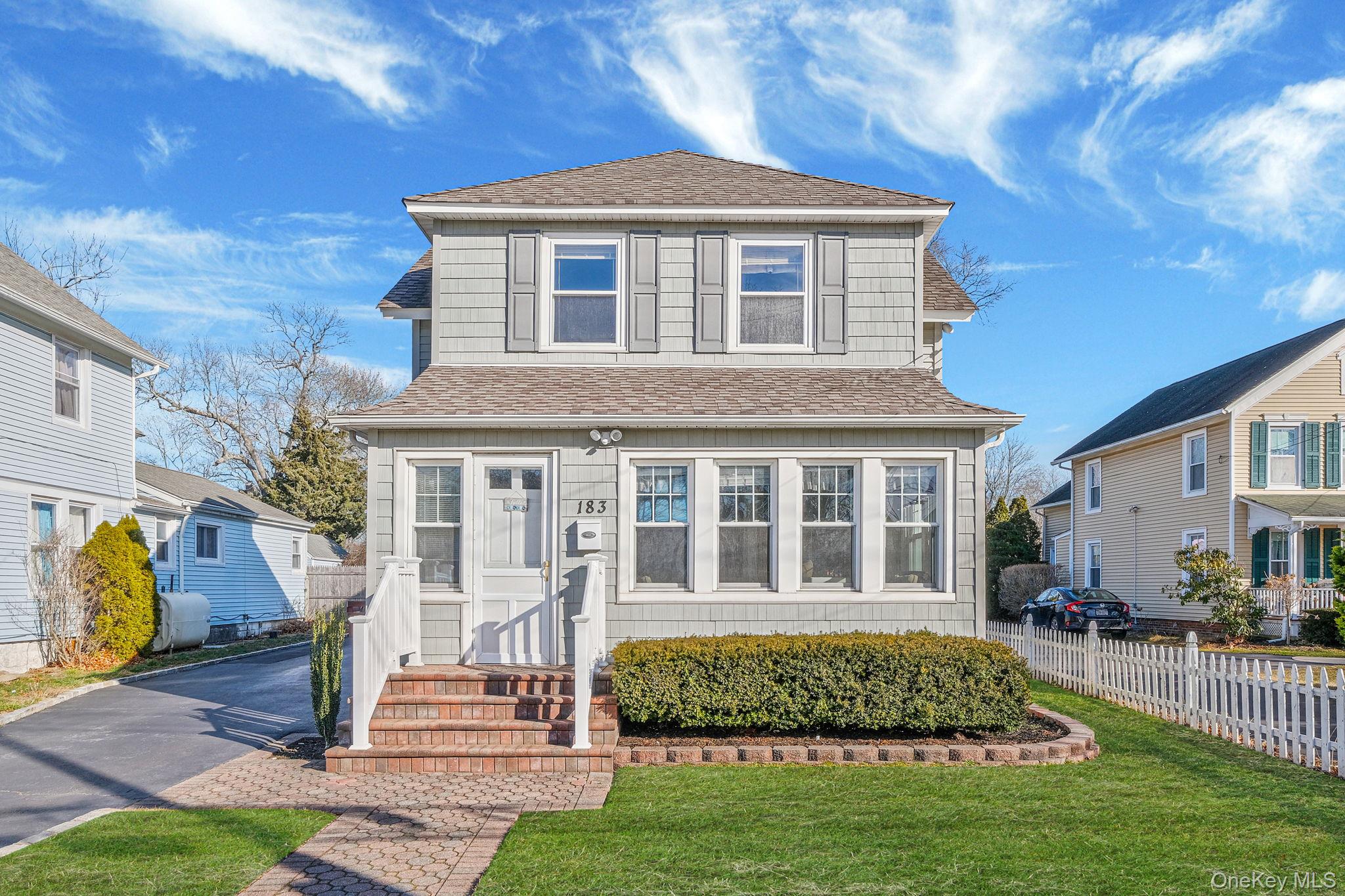 #1 photo, 183 West Avenue, מחוז סאפוק Patchogue , NY 11772