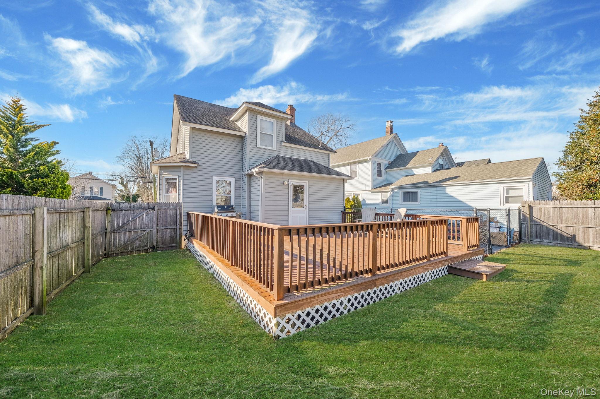 #16 photo, 183 West Avenue, מחוז סאפוק Patchogue , NY 11772