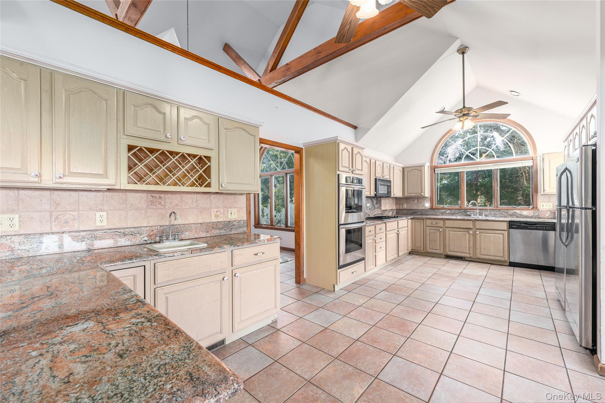 #10 photo, 3200 Sound Drive, Саффолк ‖ Greenport , NY 11944