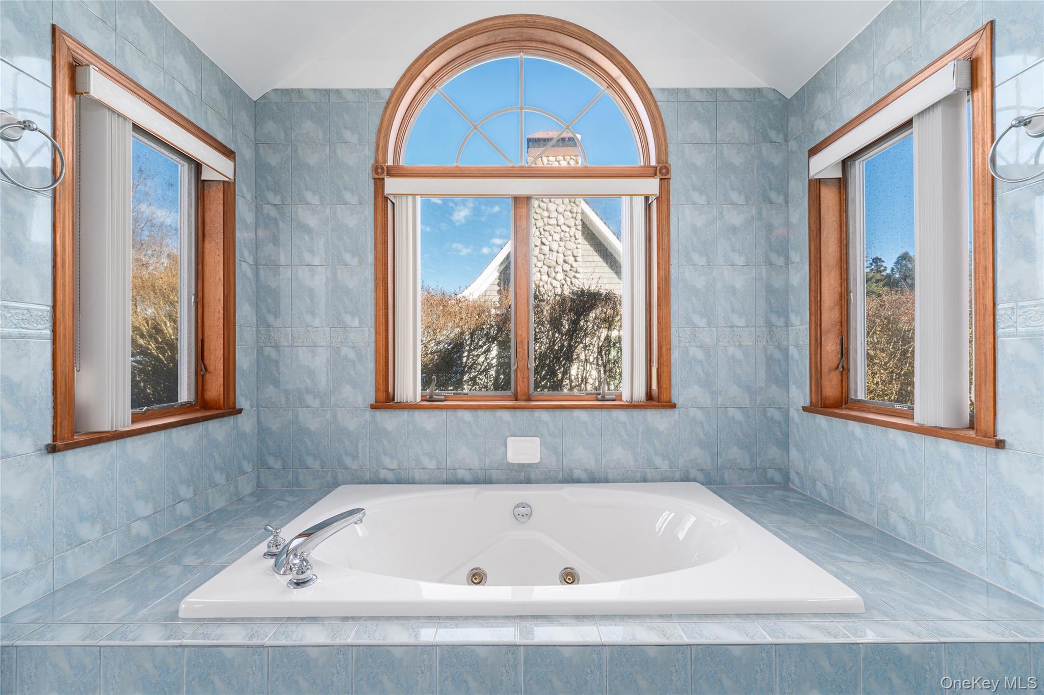 #20 photo, 3200 Sound Drive, Саффолк ‖ Greenport , NY 11944