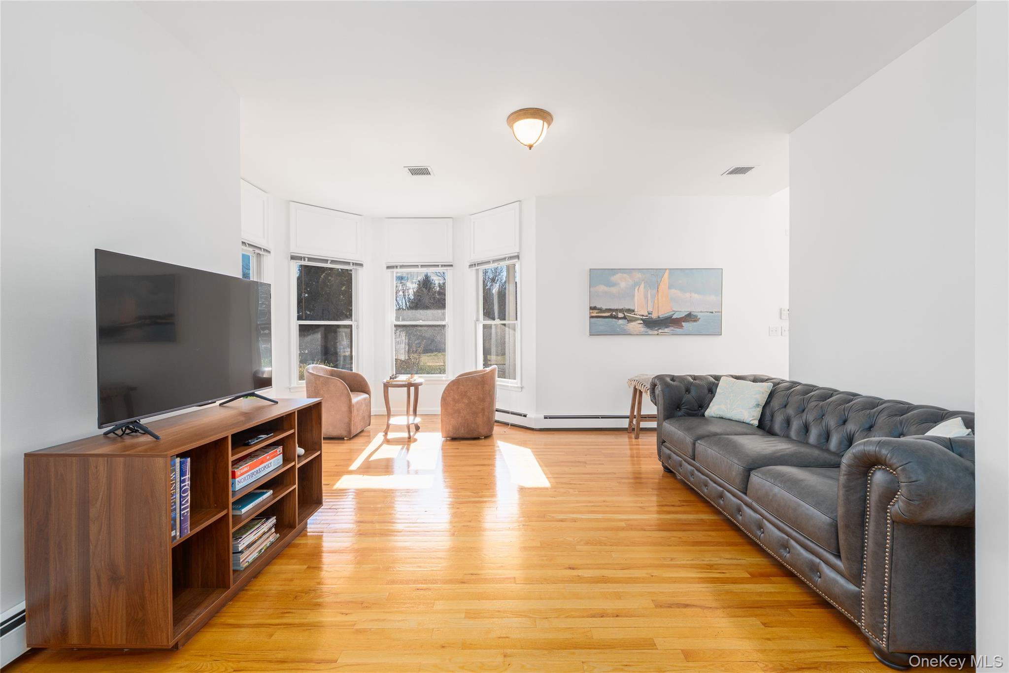 #11 photo, 15 Kingfish Court, Riverhead , NY 11901