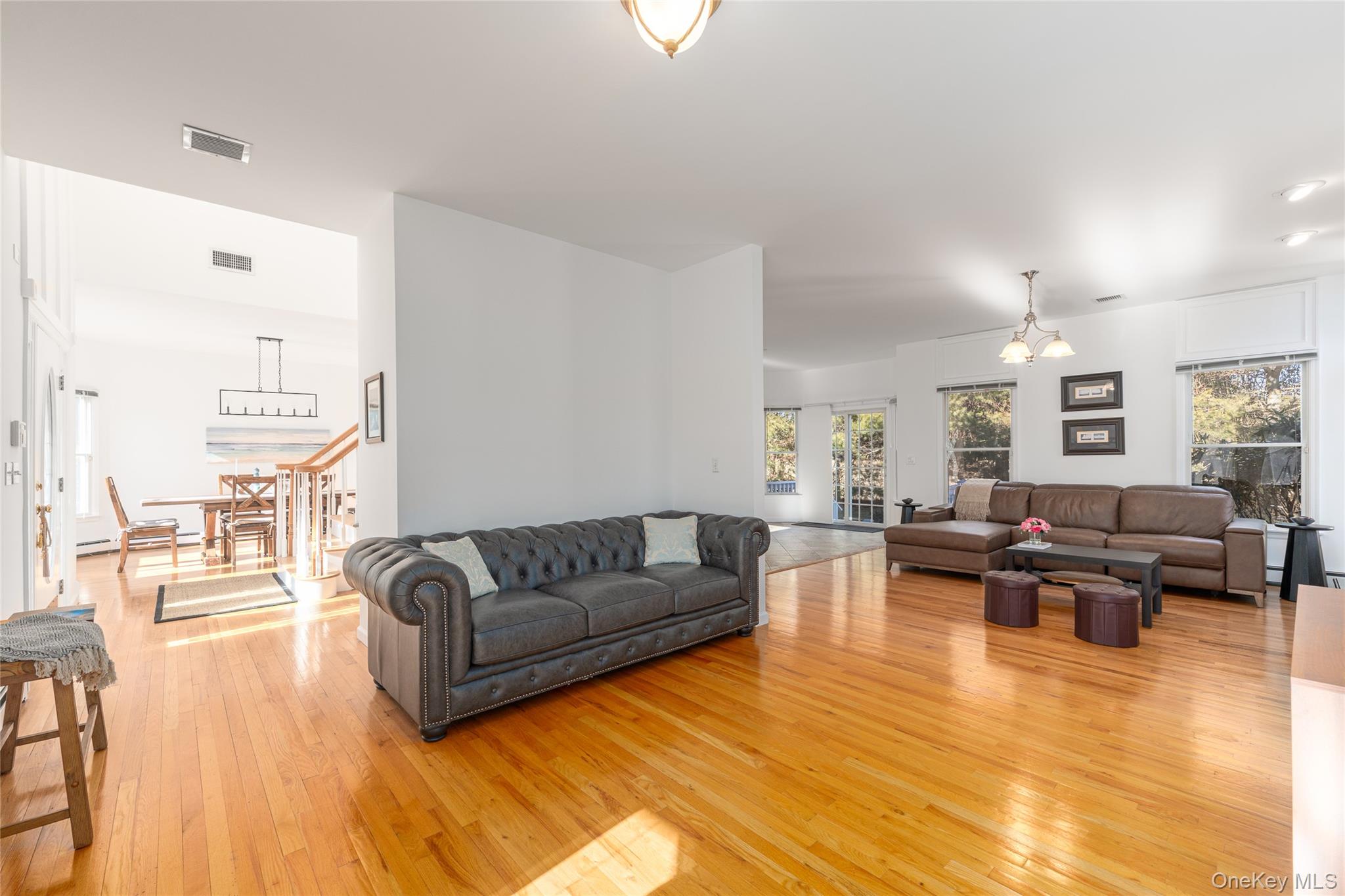 #12 photo, 15 Kingfish Court, Riverhead , NY 11901