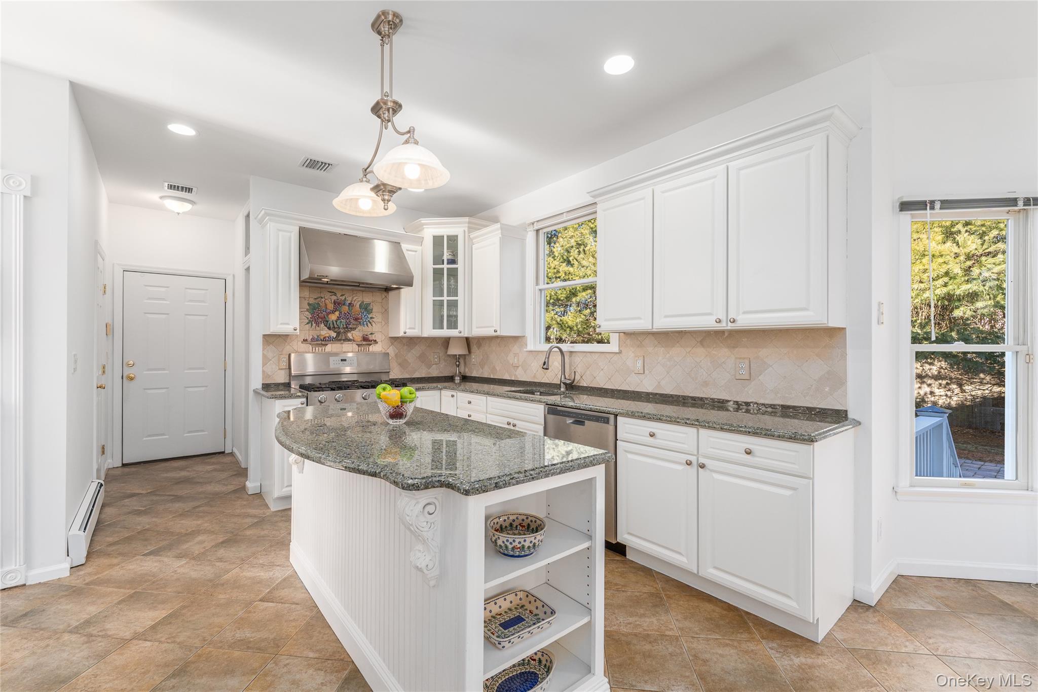 #15 photo, 15 Kingfish Court, Riverhead , NY 11901