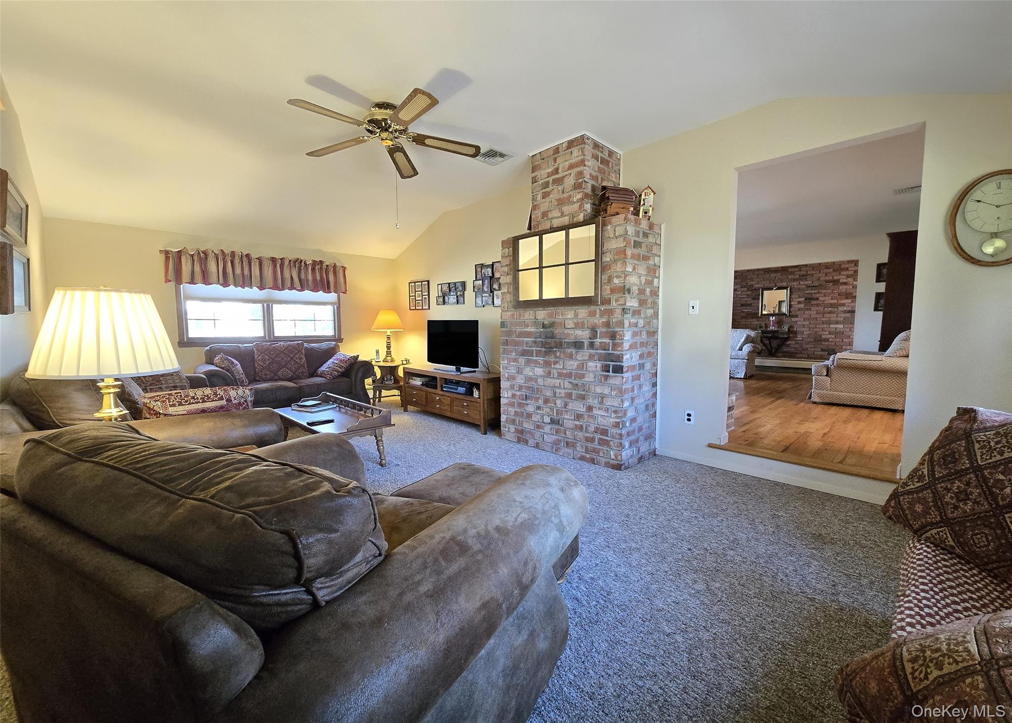 #5 photo, 38 Woodbury Road, Саффолк ‖ Farmingville , NY 11738