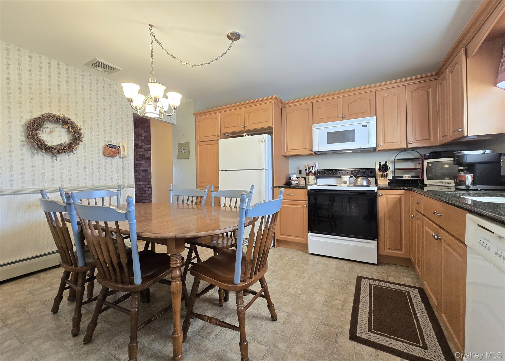 #8 photo, 38 Woodbury Road, Саффолк ‖ Farmingville , NY 11738