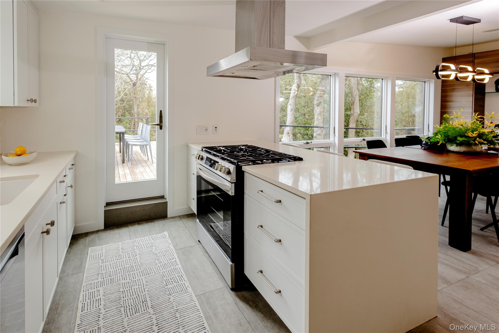 #8 photo, 279 Bay Walk, Саффолк ‖ Fire Island Pines , NY 11782