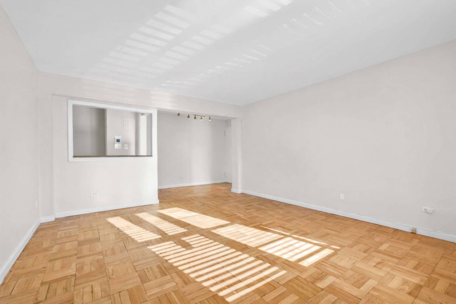 #19 photo, 210-50 41st ave, #1c, Куинс ‖ Bayside , NY 11361