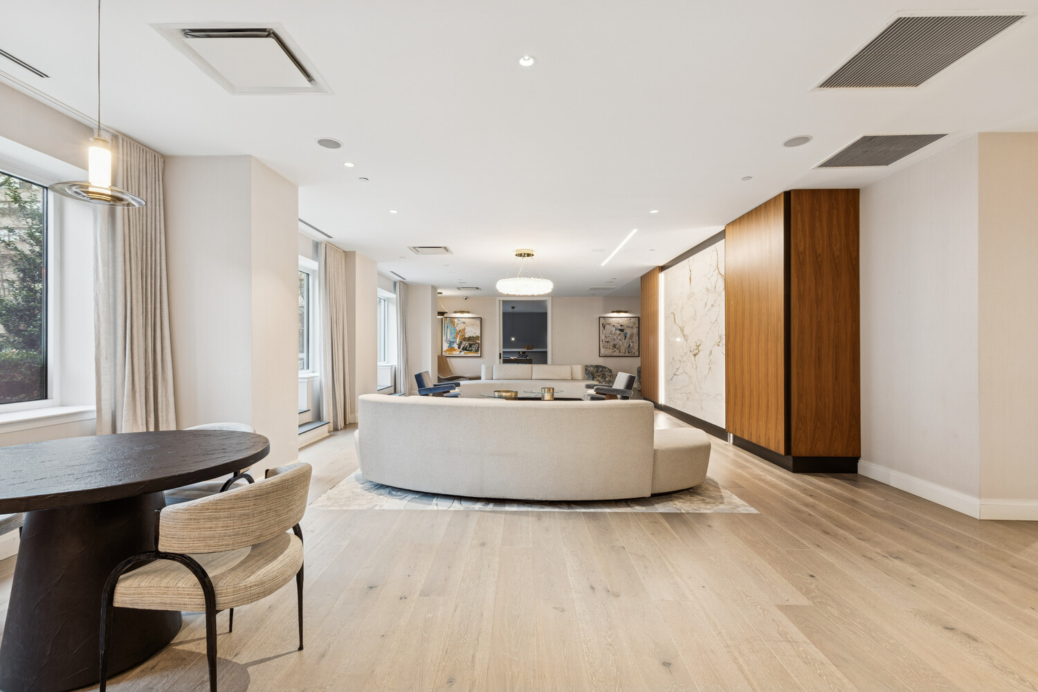 #9 photo, 200 W END Avenue, Lincoln Square , NY 10023