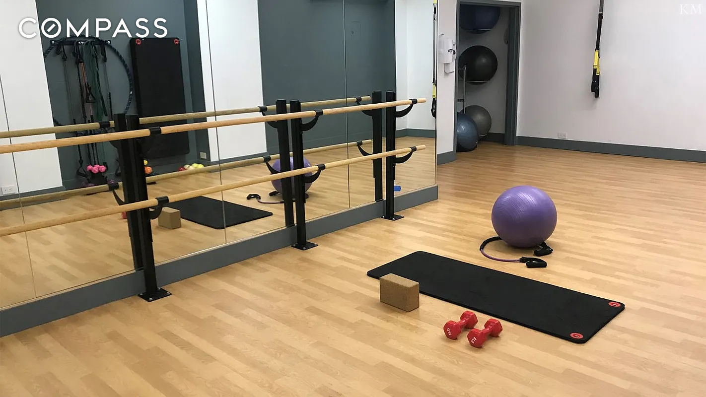 #13 photo, 400 E 56th Street, Sutton Place , NY 10022