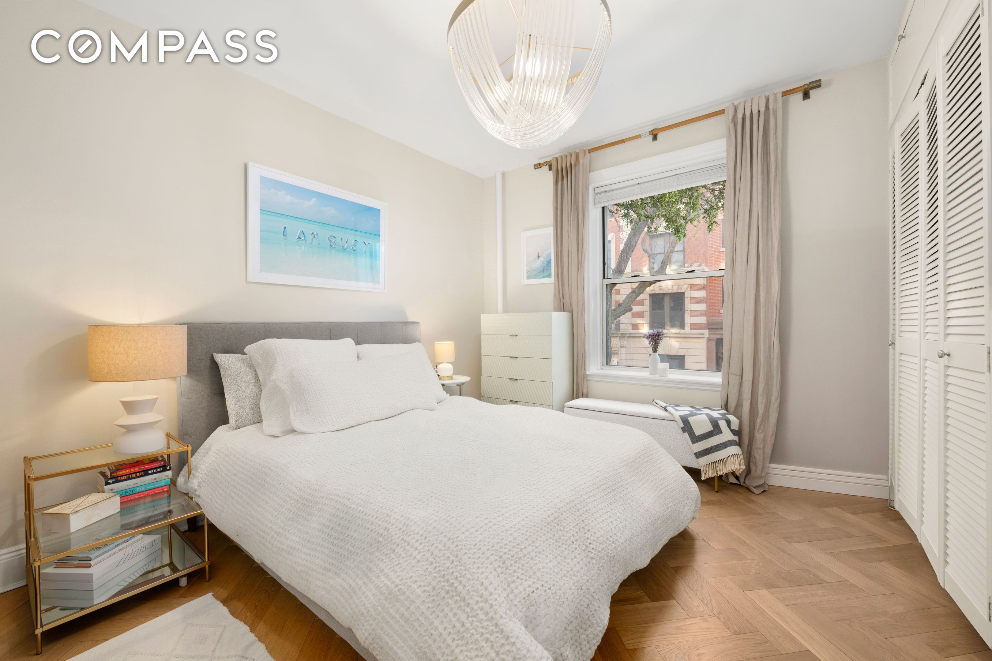 #5 photo, 233 W 21st Street, Chelsea , NY 10011