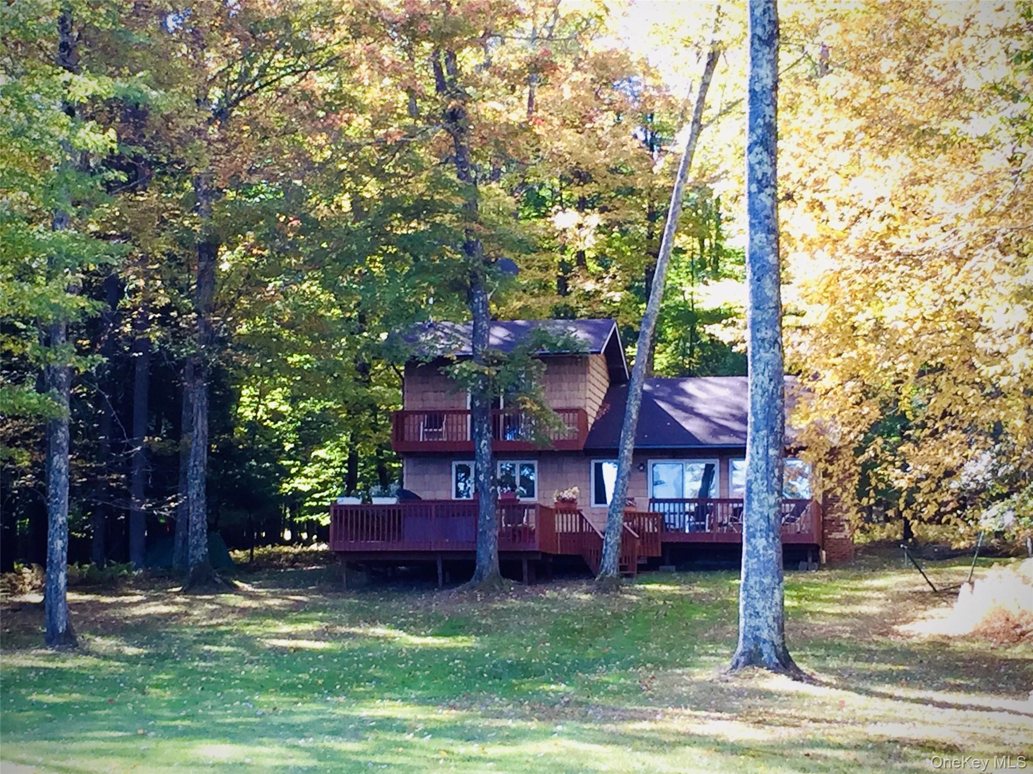 #1 photo, 9 Canterbury Court, White Lake , NY 12720