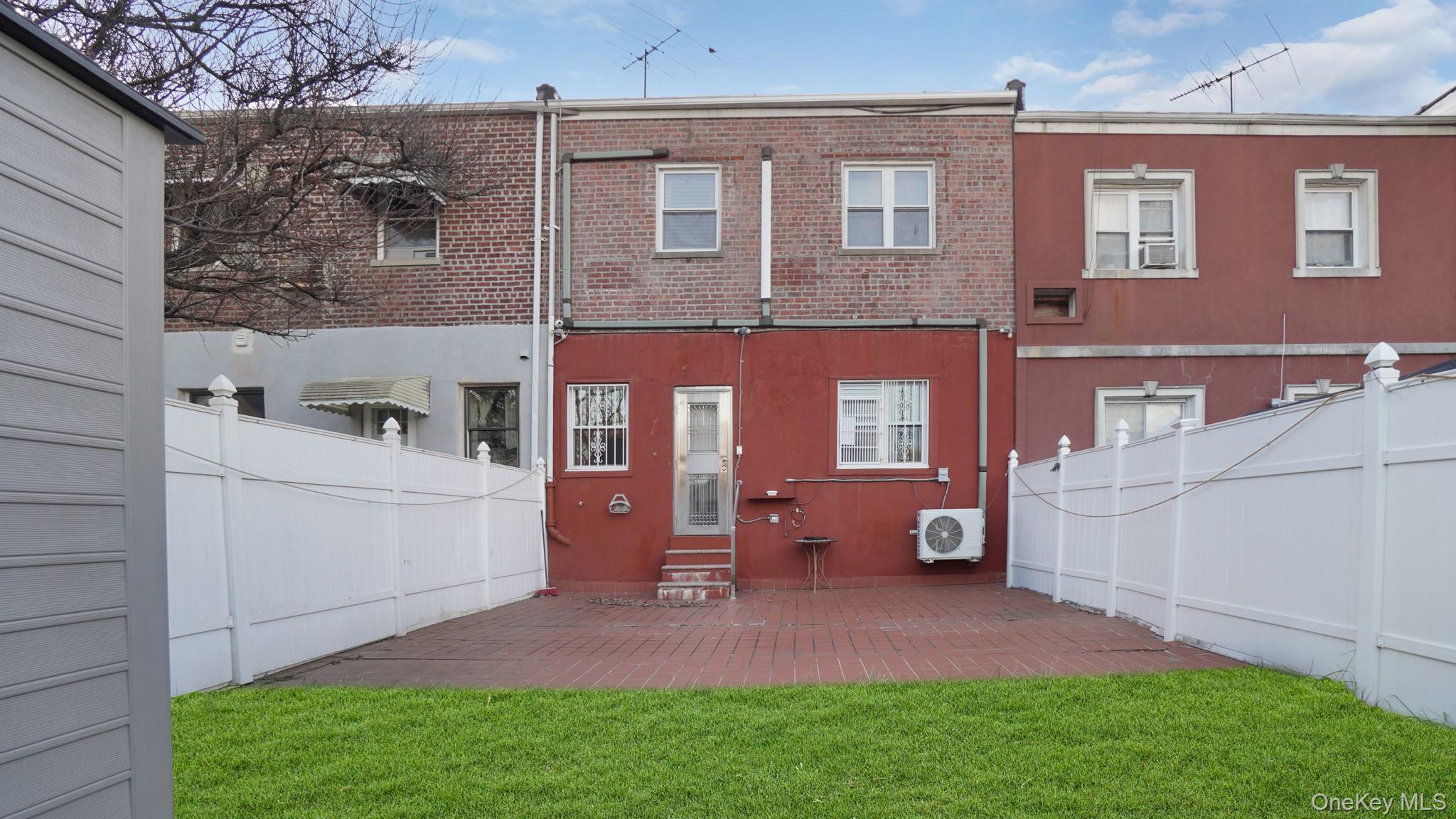 #18 photo, 2546 Wilson Avenue, Bronx , NY 10469