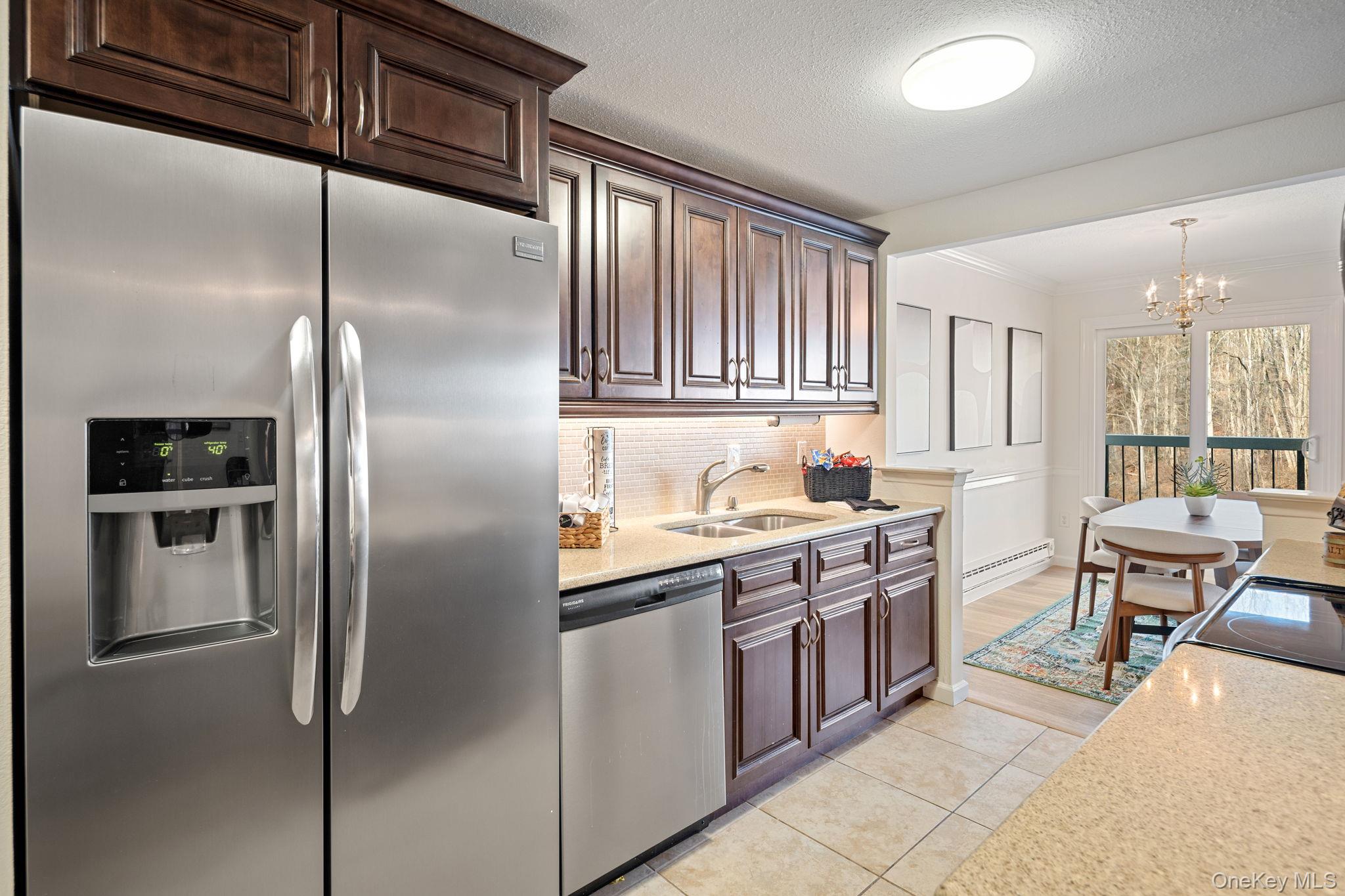 #15 photo, 400 High Point Drive, 뉴욕주 Hartsdale , NY 10530