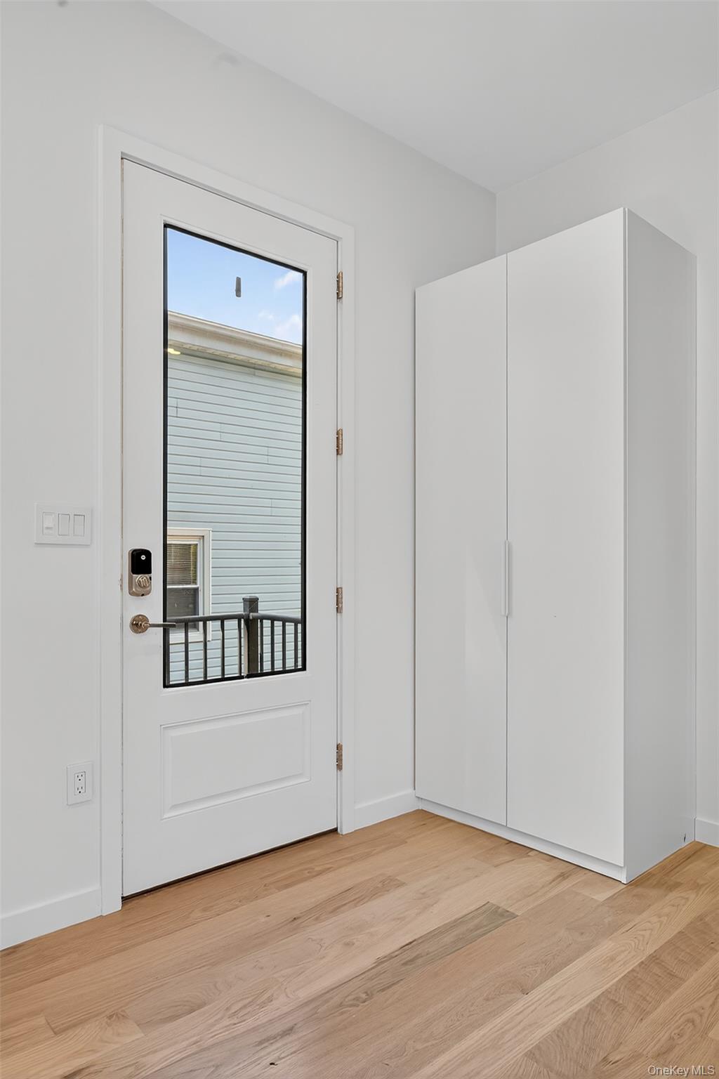 #5 photo, 6 Glenwood Avenue, 뉴욕주 Poughkeepsie , NY 12603