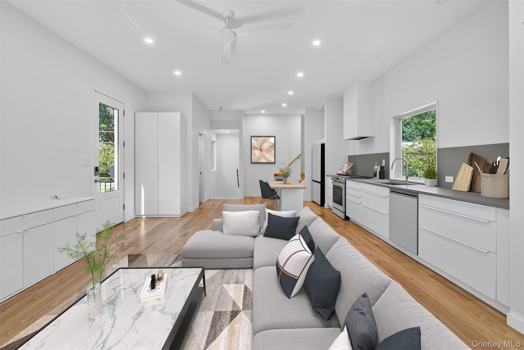 #9 photo, 6 Glenwood Avenue, 뉴욕주 Poughkeepsie , NY 12603