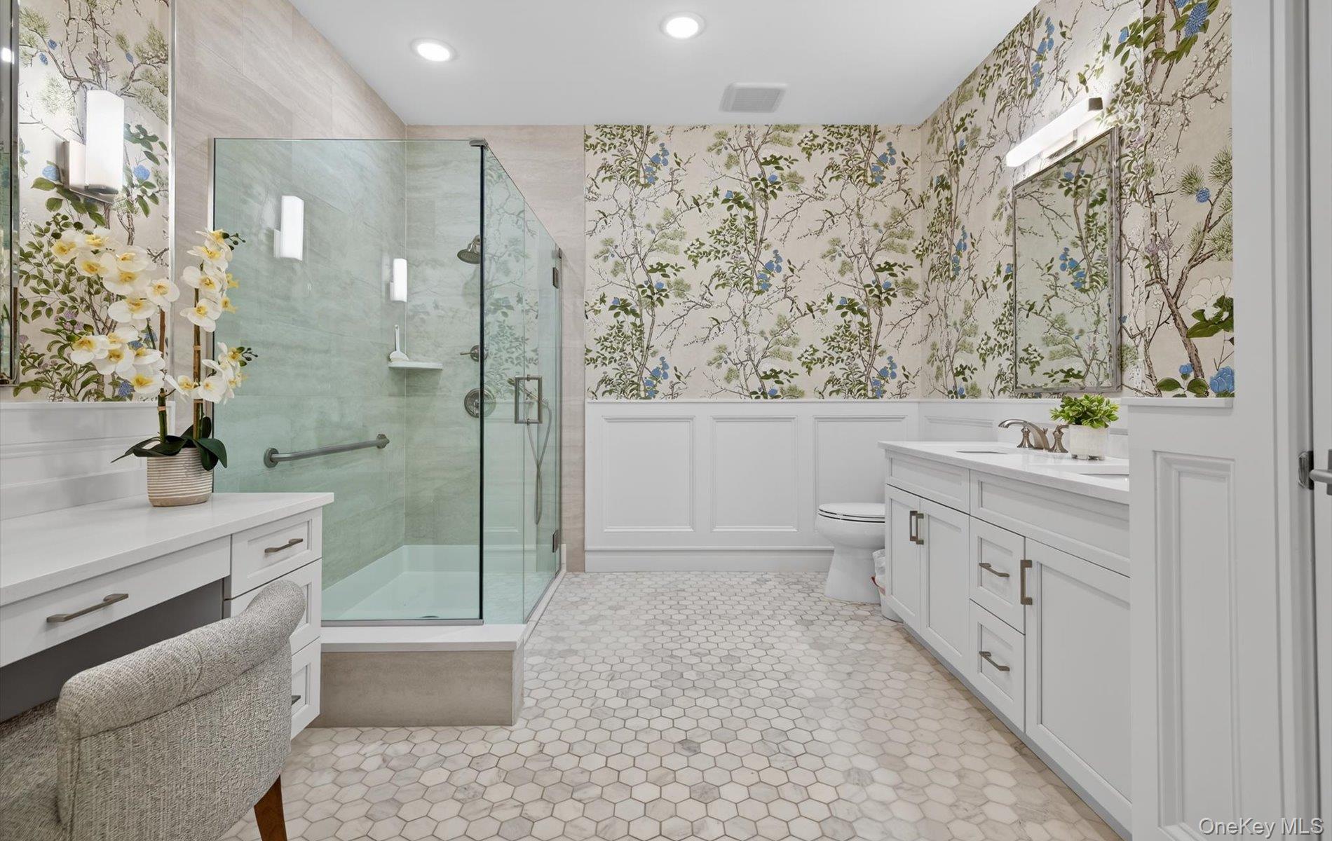 #12 photo, 25102 Aspenwood Drive, Plainview , NY 11803