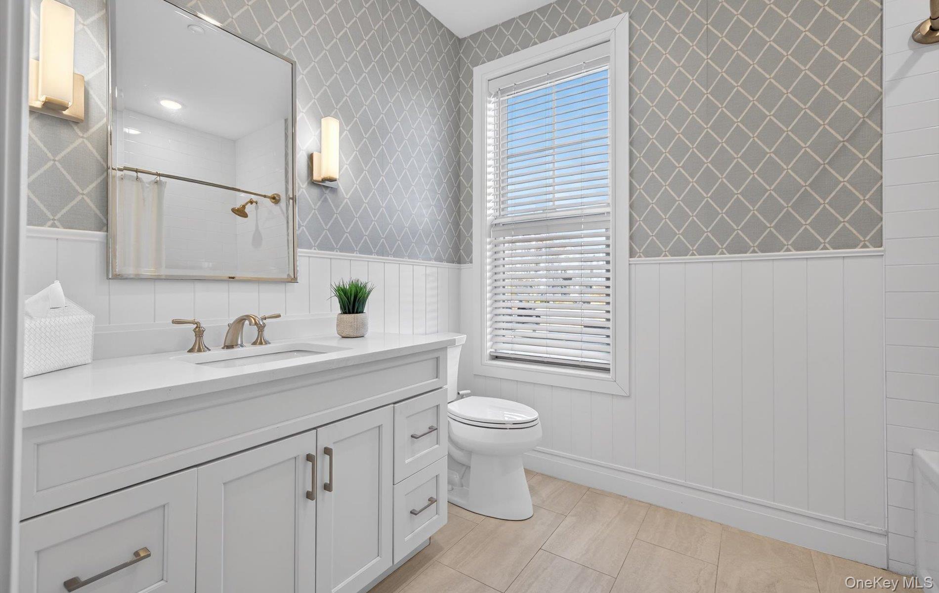 #13 photo, 25102 Aspenwood Drive, Plainview , NY 11803