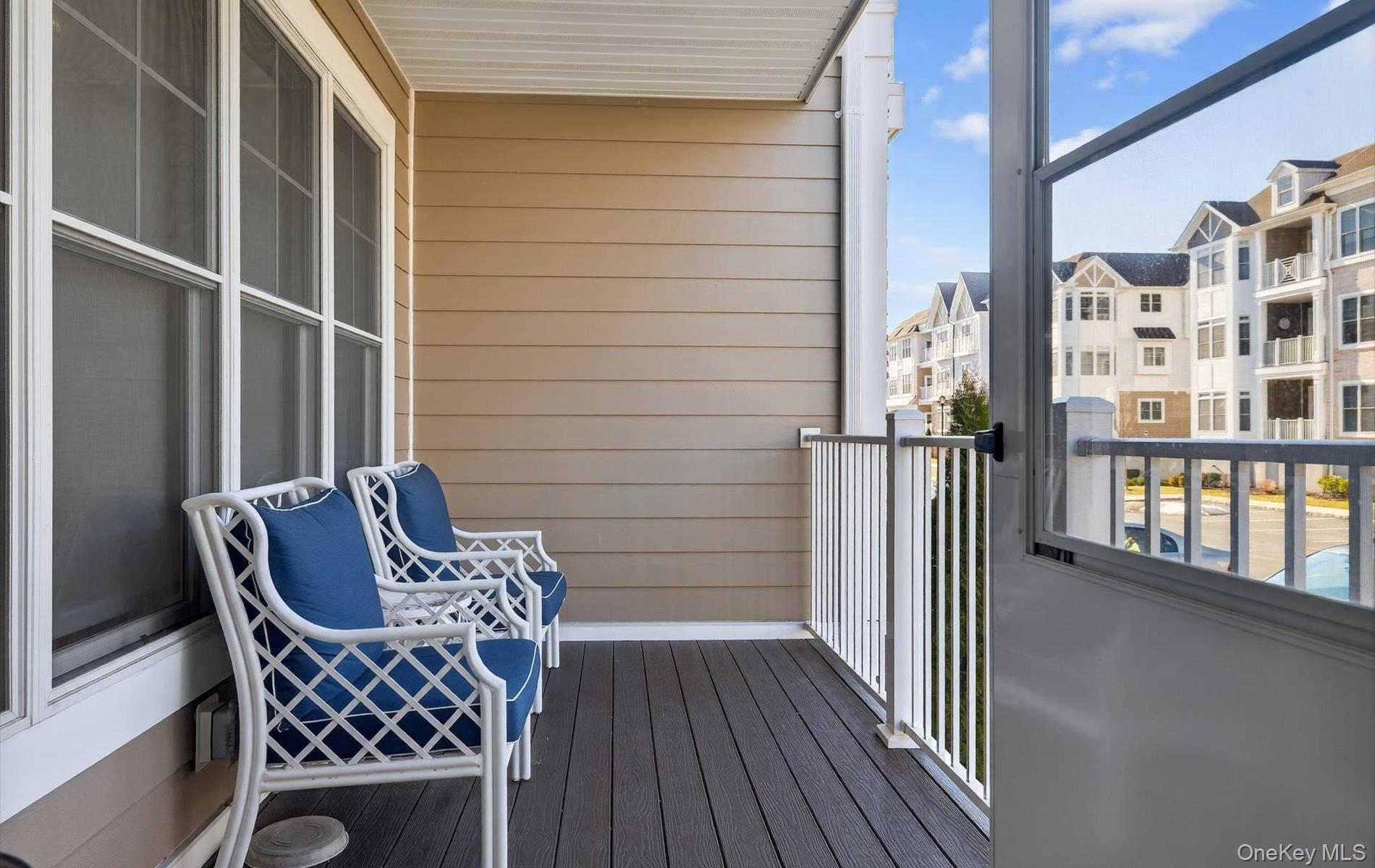 #14 photo, 25102 Aspenwood Drive, Plainview , NY 11803