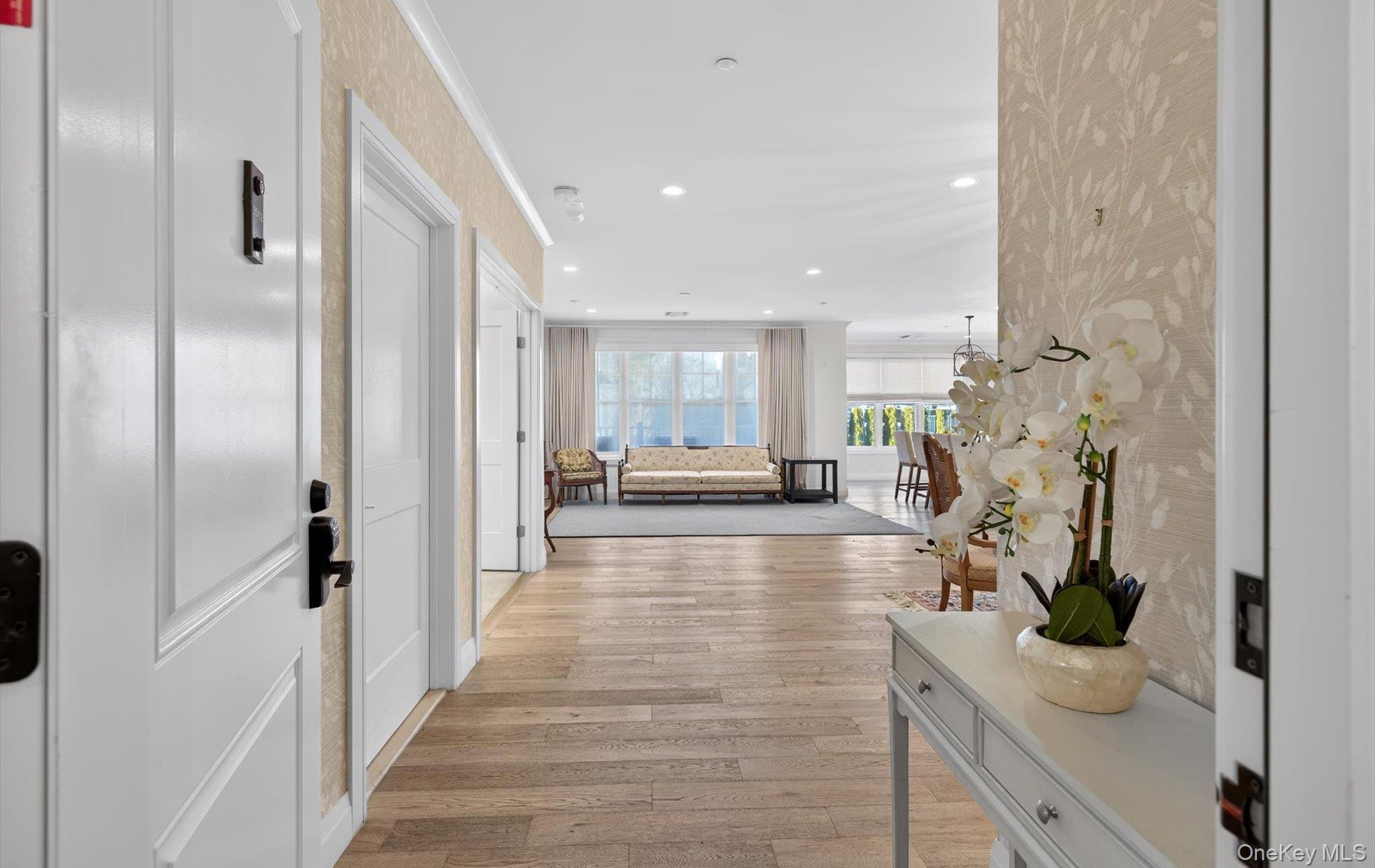 #3 photo, 25102 Aspenwood Drive, Plainview , NY 11803