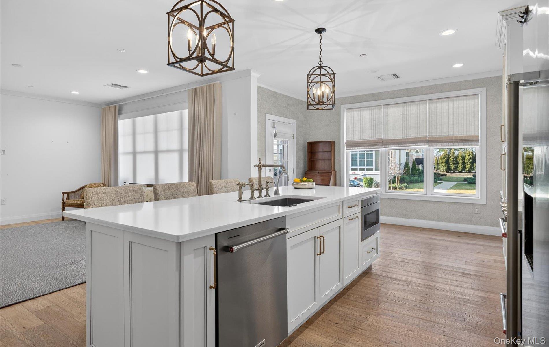 #8 photo, 25102 Aspenwood Drive, Plainview , NY 11803