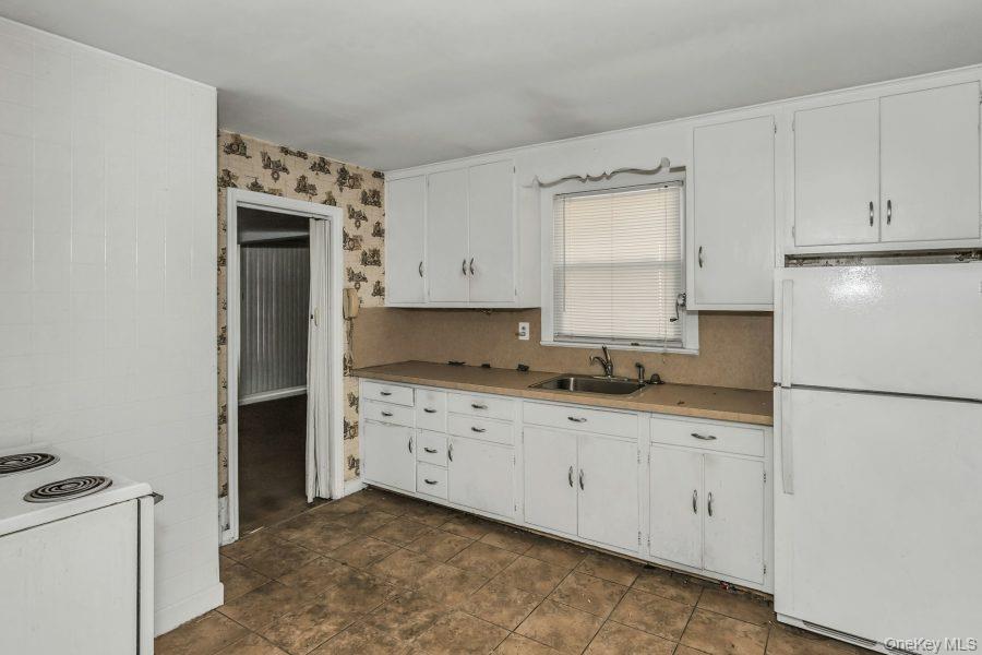 #10 photo, 252 Toronto Avenue, Massapequa , NY 11758