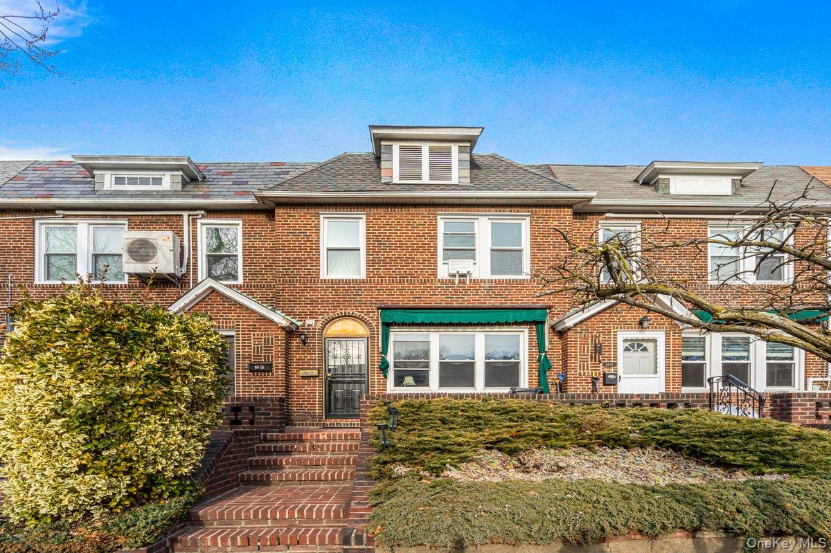 #1 photo, 68-17 Groton Street, Forest Hills , NY 11375