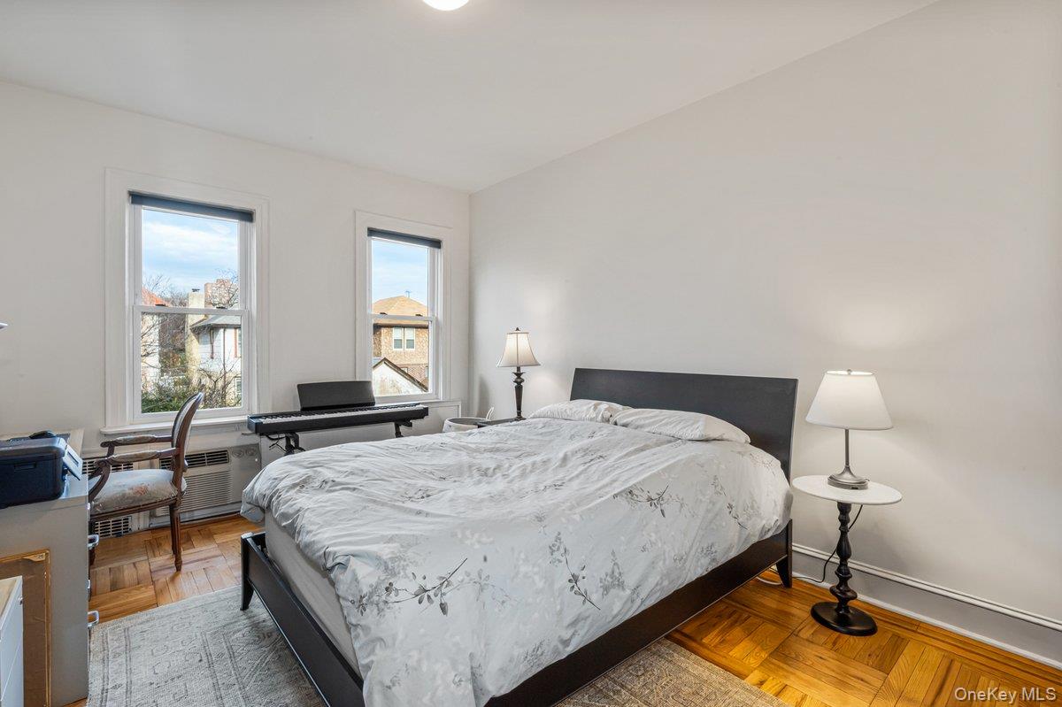 #7 photo, 68-17 Groton Street, Forest Hills , NY 11375