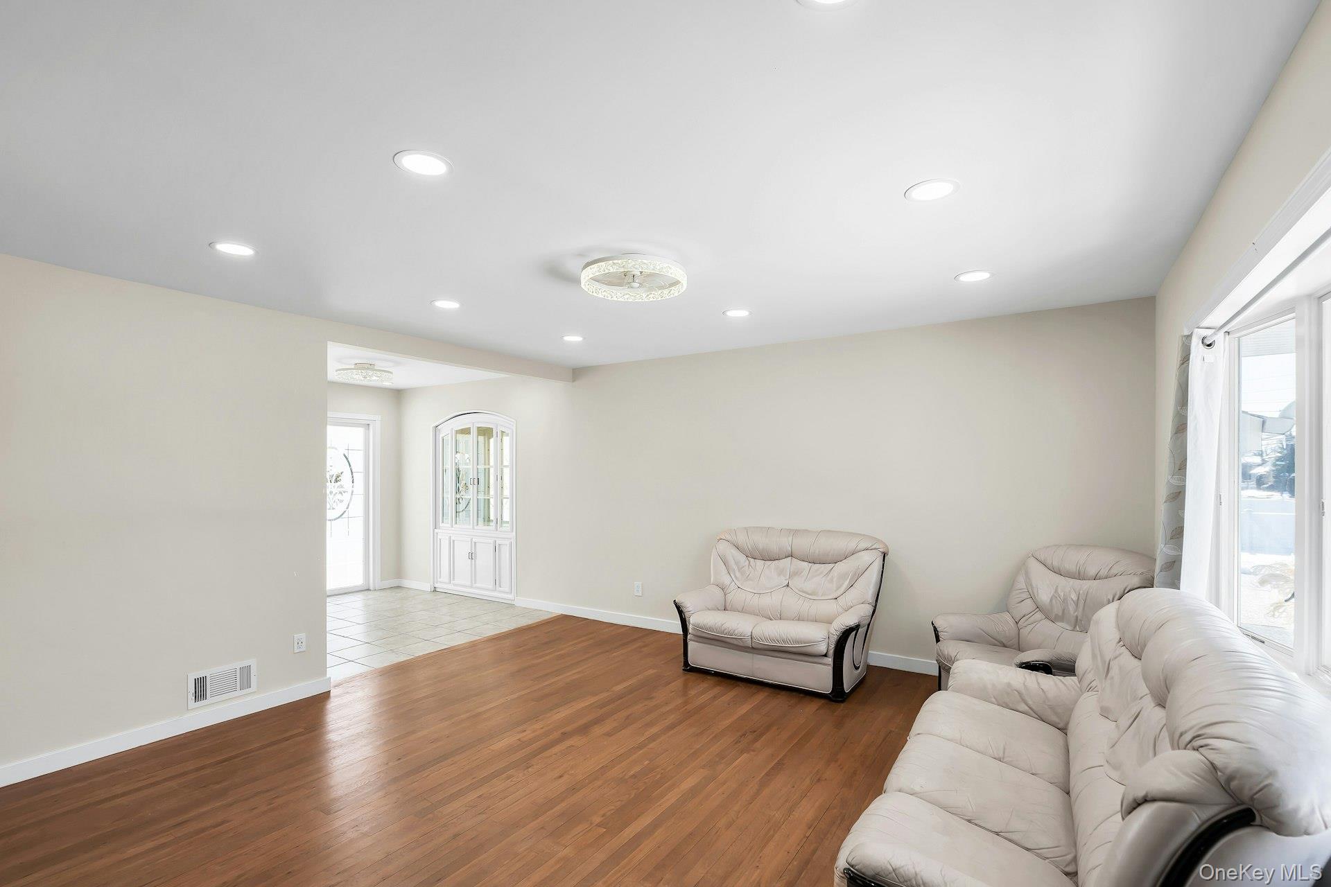 #4 photo, 69 Miller Road, Hicksville , NY 11801