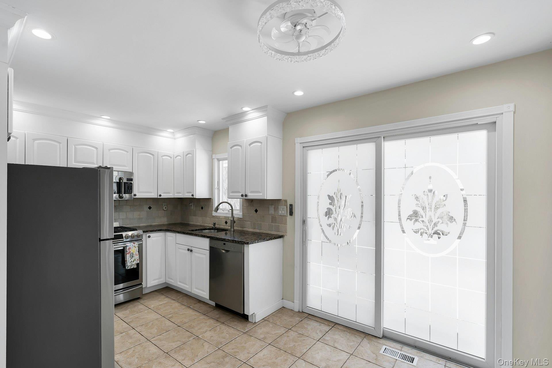 #6 photo, 69 Miller Road, Hicksville , NY 11801