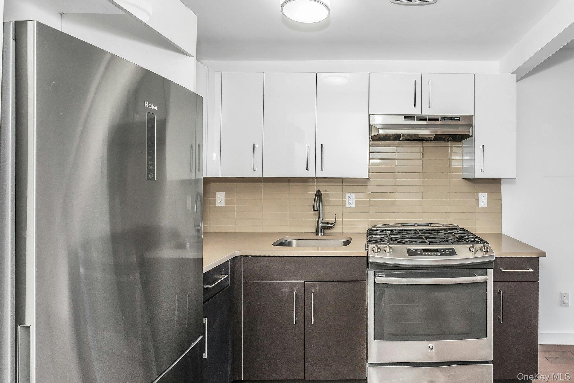 #6 photo, 43-12 214th Place, קווינס Bayside , NY 11361