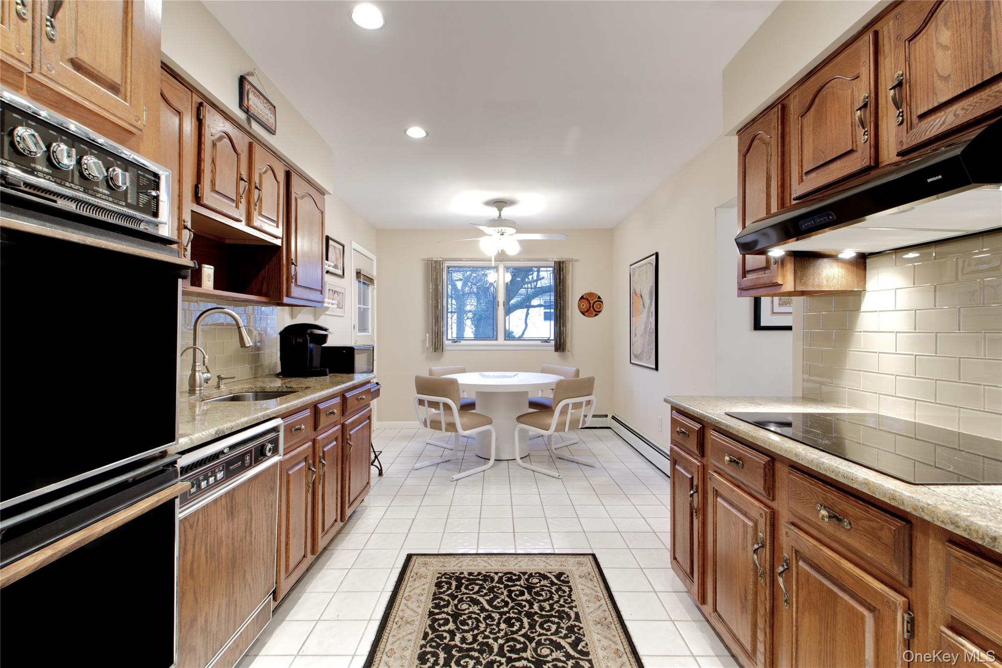 #12 photo, 1066 Cedarhurst Street, 롱 아일랜드 Valley Stream , NY 11581