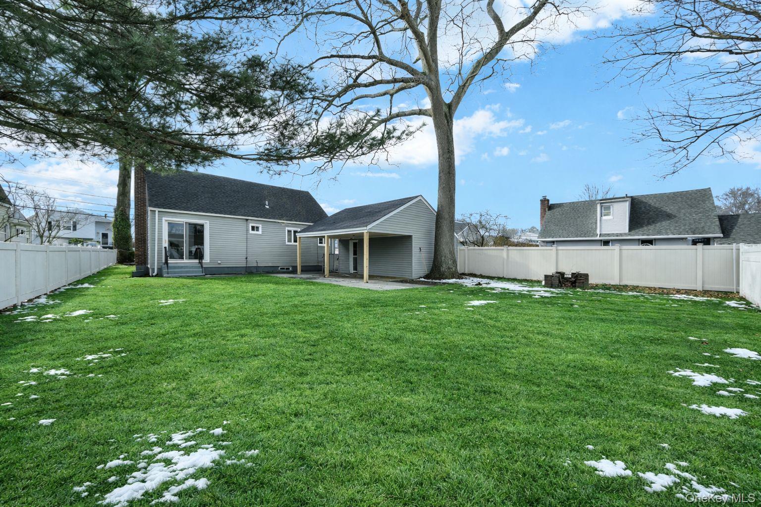 #3 photo, 450 Rhodes Lane, West Hempstead , NY 11552