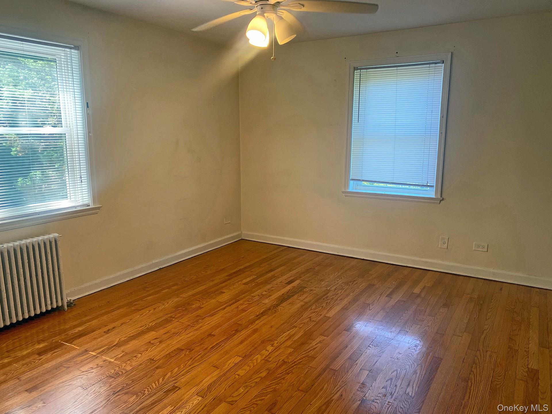 #5 photo, 49-16 Douglaston Parkway, कुईंस Douglaston , NY 11362