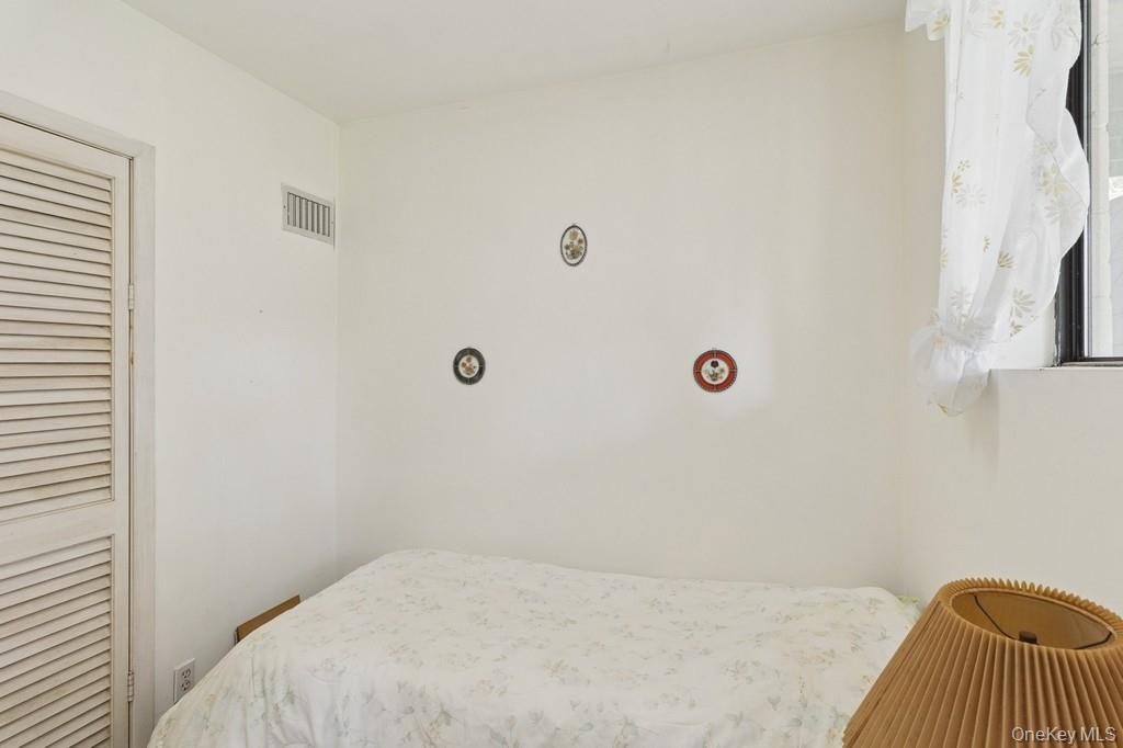 #12 photo, 21 Hoppin Avenue, Montauk , NY 11954