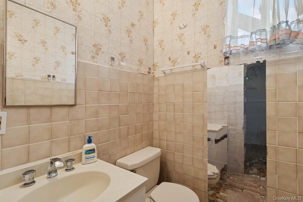 #13 photo, 21 Hoppin Avenue, Montauk , NY 11954