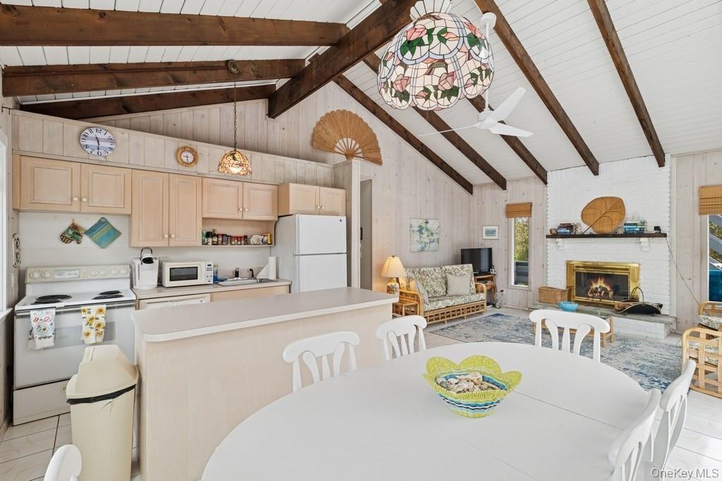 #3 photo, 21 Hoppin Avenue, Montauk , NY 11954