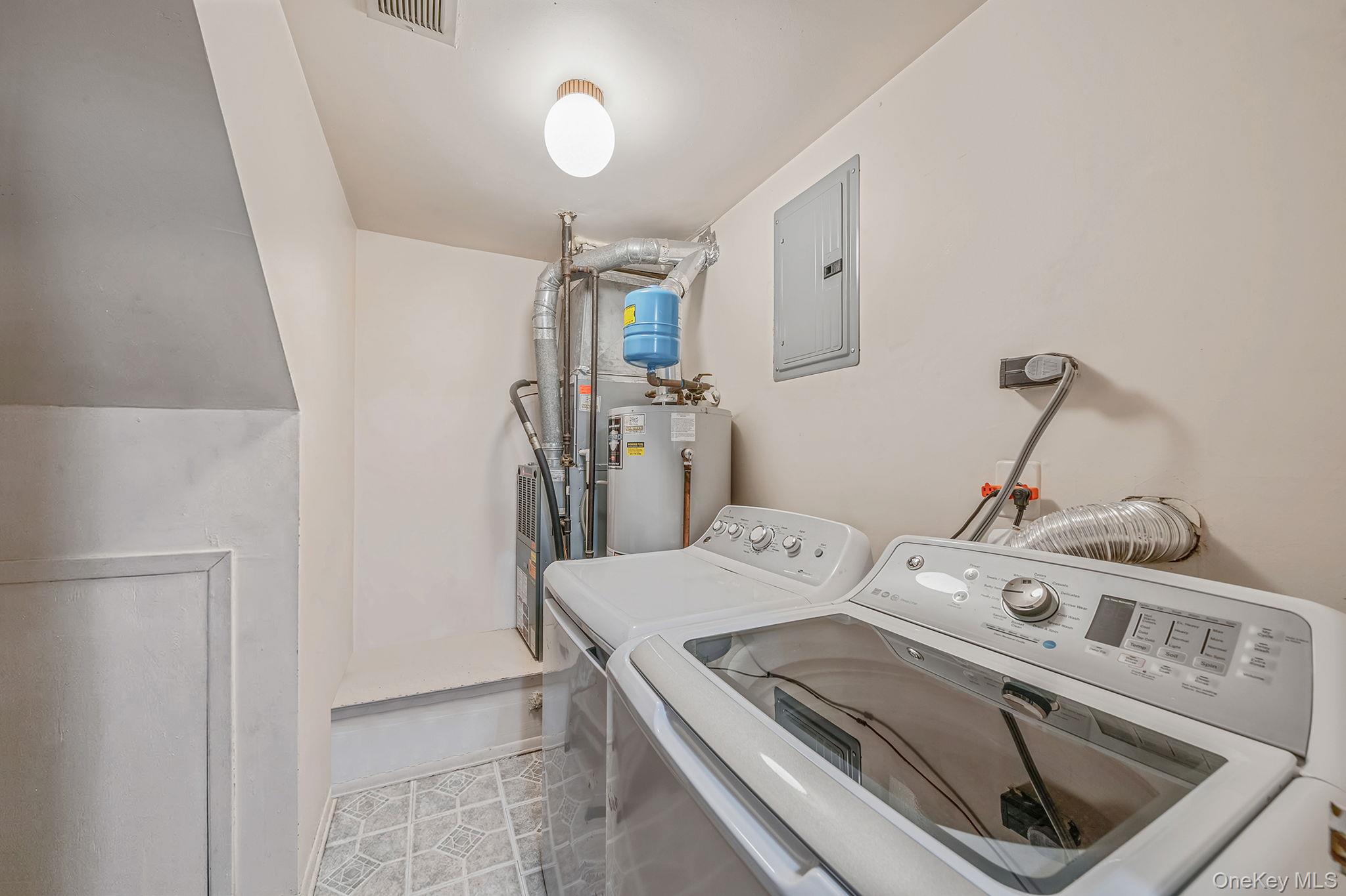 #20 photo, 202 Birchwood Road, 롱 아일랜드 Medford , NY 11763