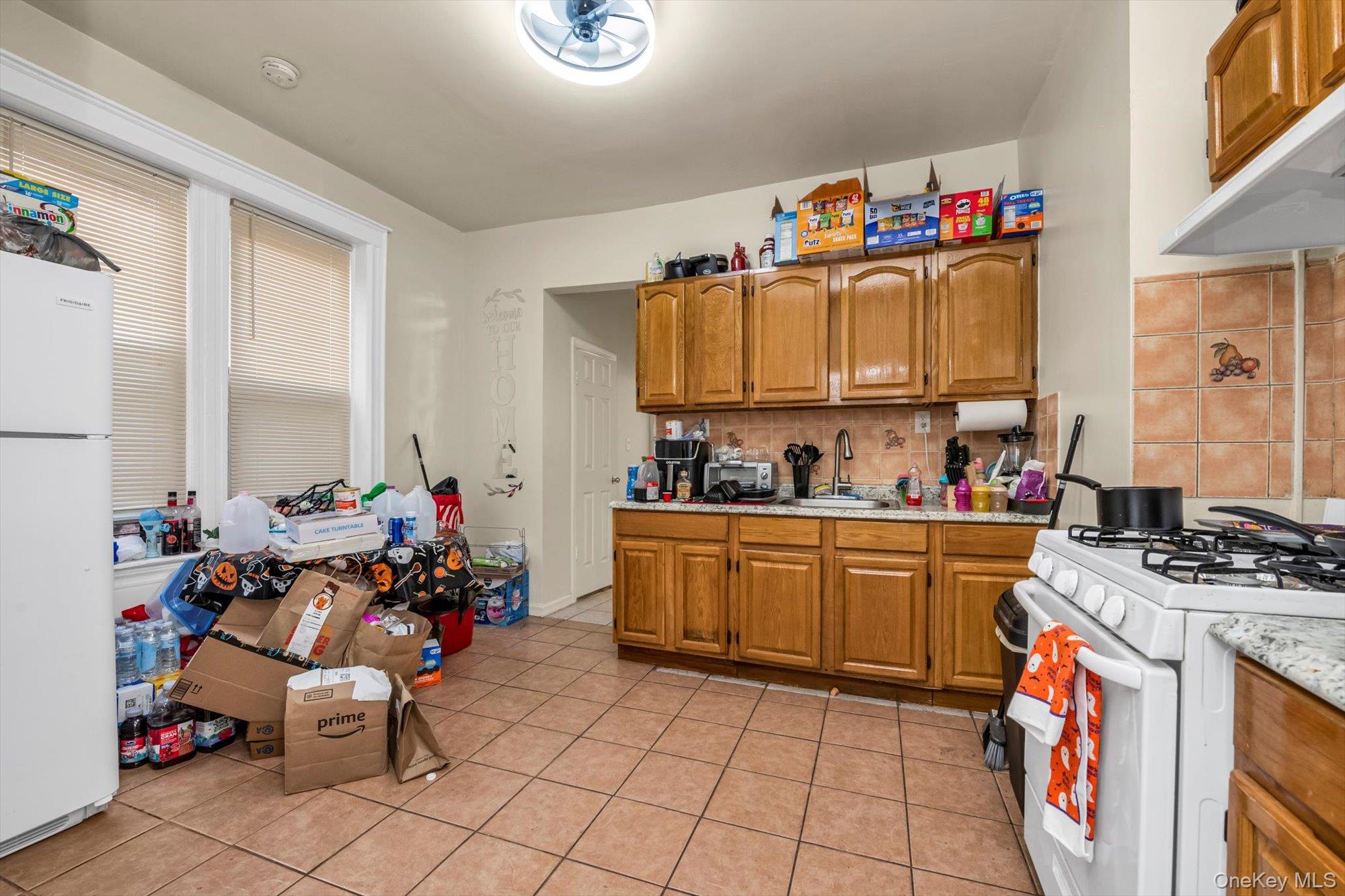 #10 photo, 900 Glenmore Avenue, ब्रुकलीन Brooklyn , NY 11208