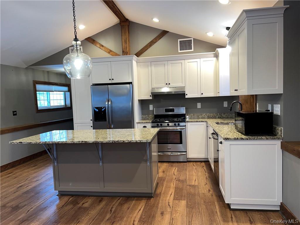 #4 photo, 2561 Route 302, 뉴욕주 Middletown , NY 10941