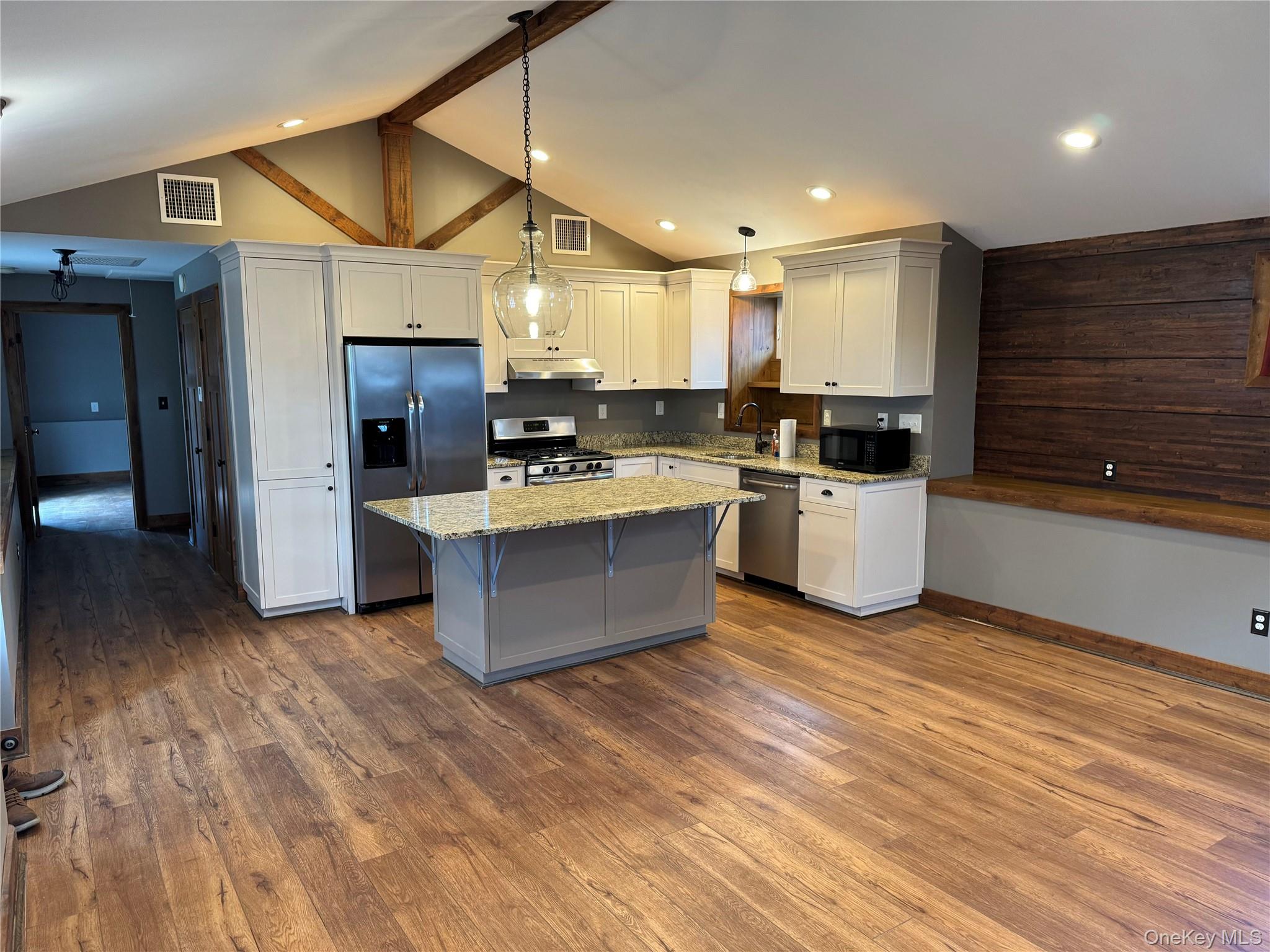 #6 photo, 2561 Route 302, 뉴욕주 Middletown , NY 10941